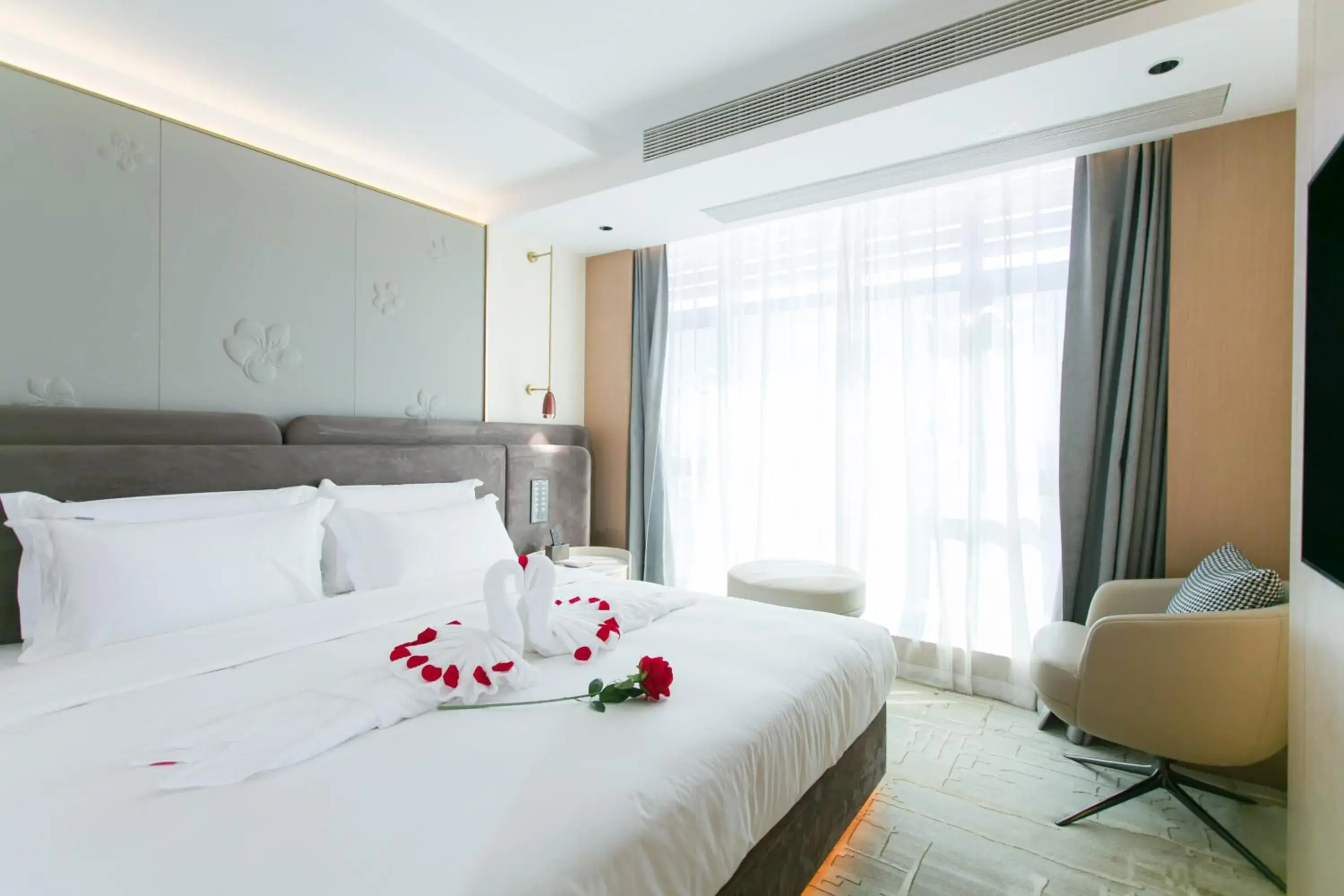 Bed in Ramada by Wyndham Vientiane Central Bed in Ramada by Wyndham Vientiane Central