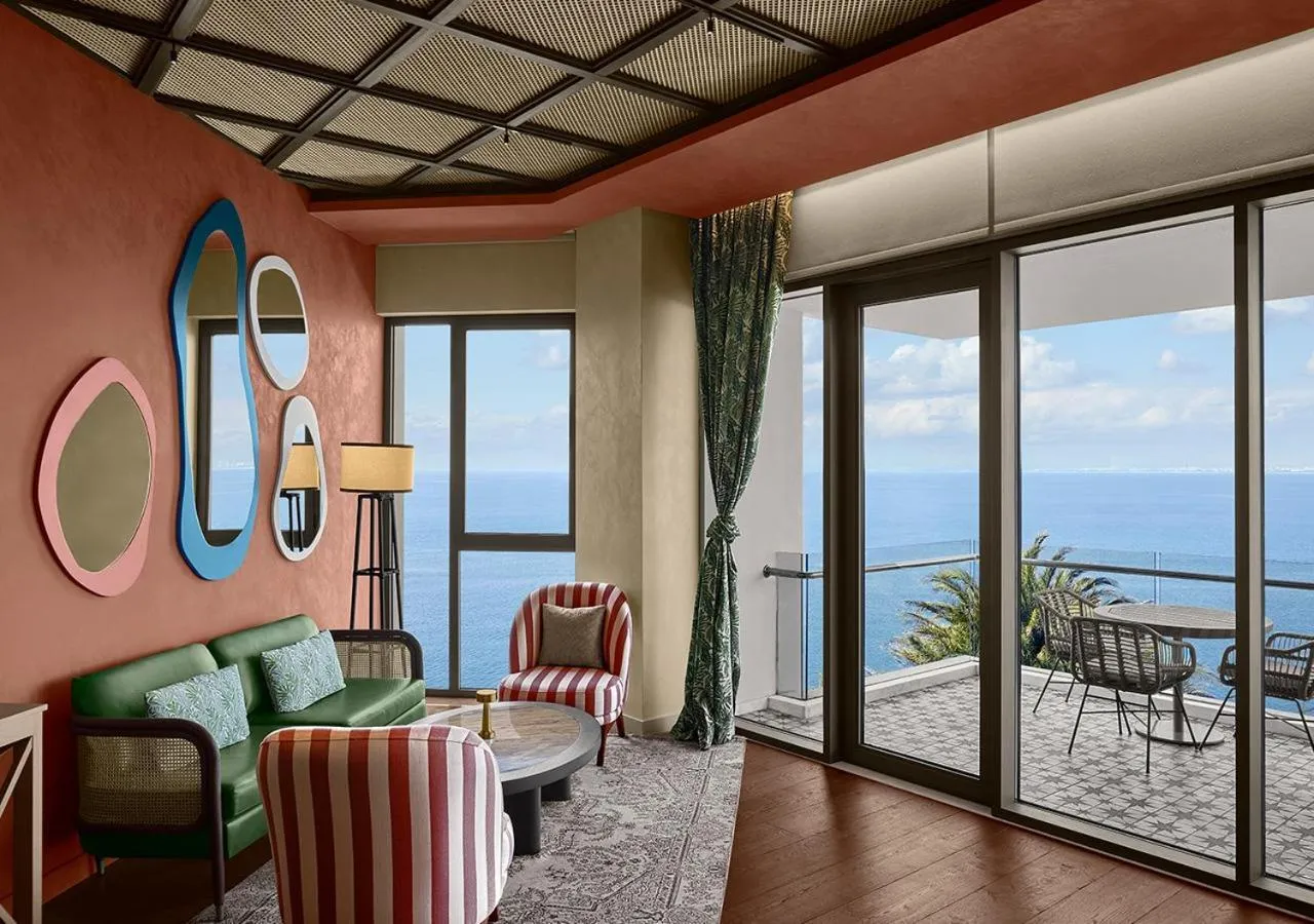 Restaurant/places to eat in Akra Antalya