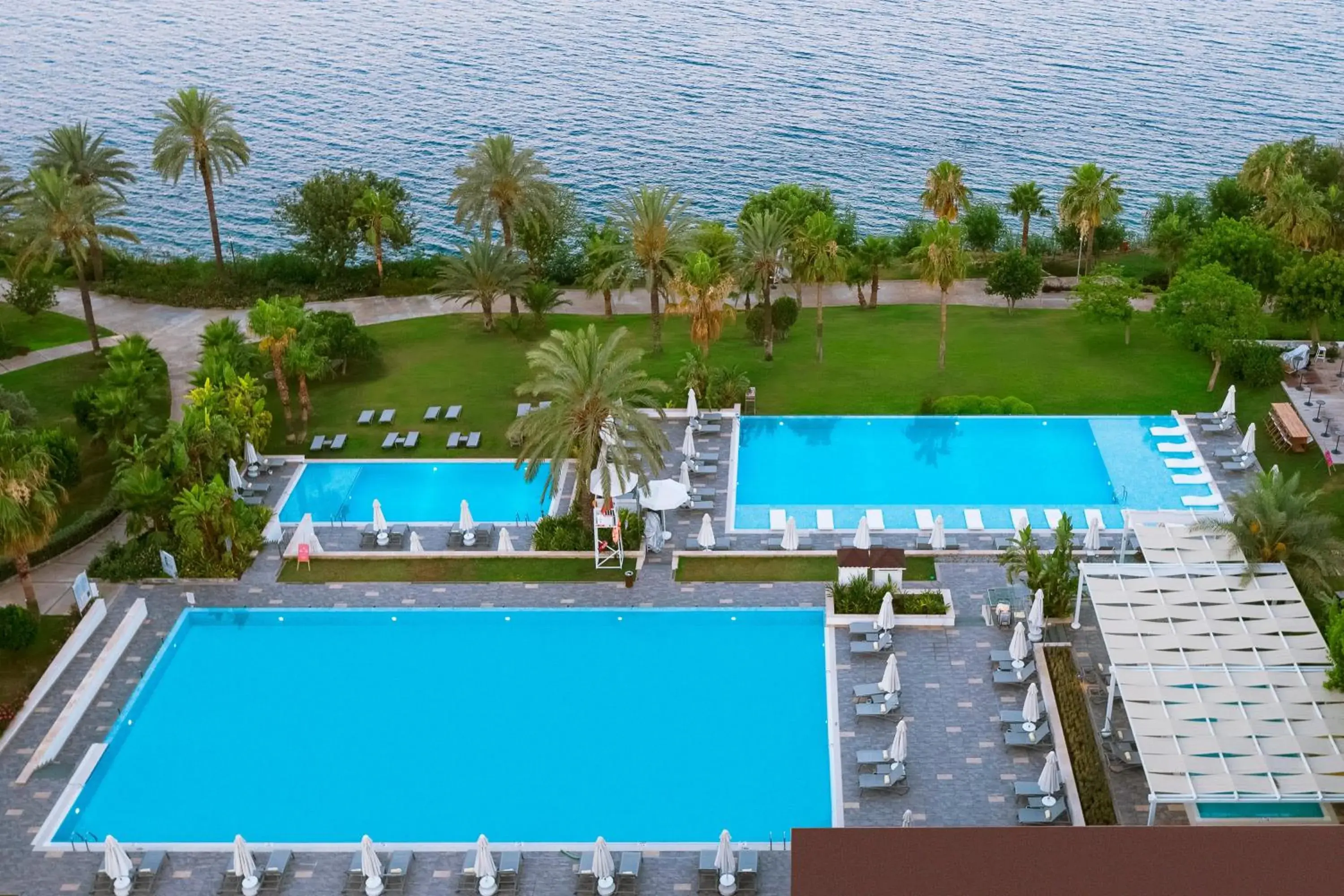 Swimming pool in Akra Antalya Swimming pool in Akra Antalya
