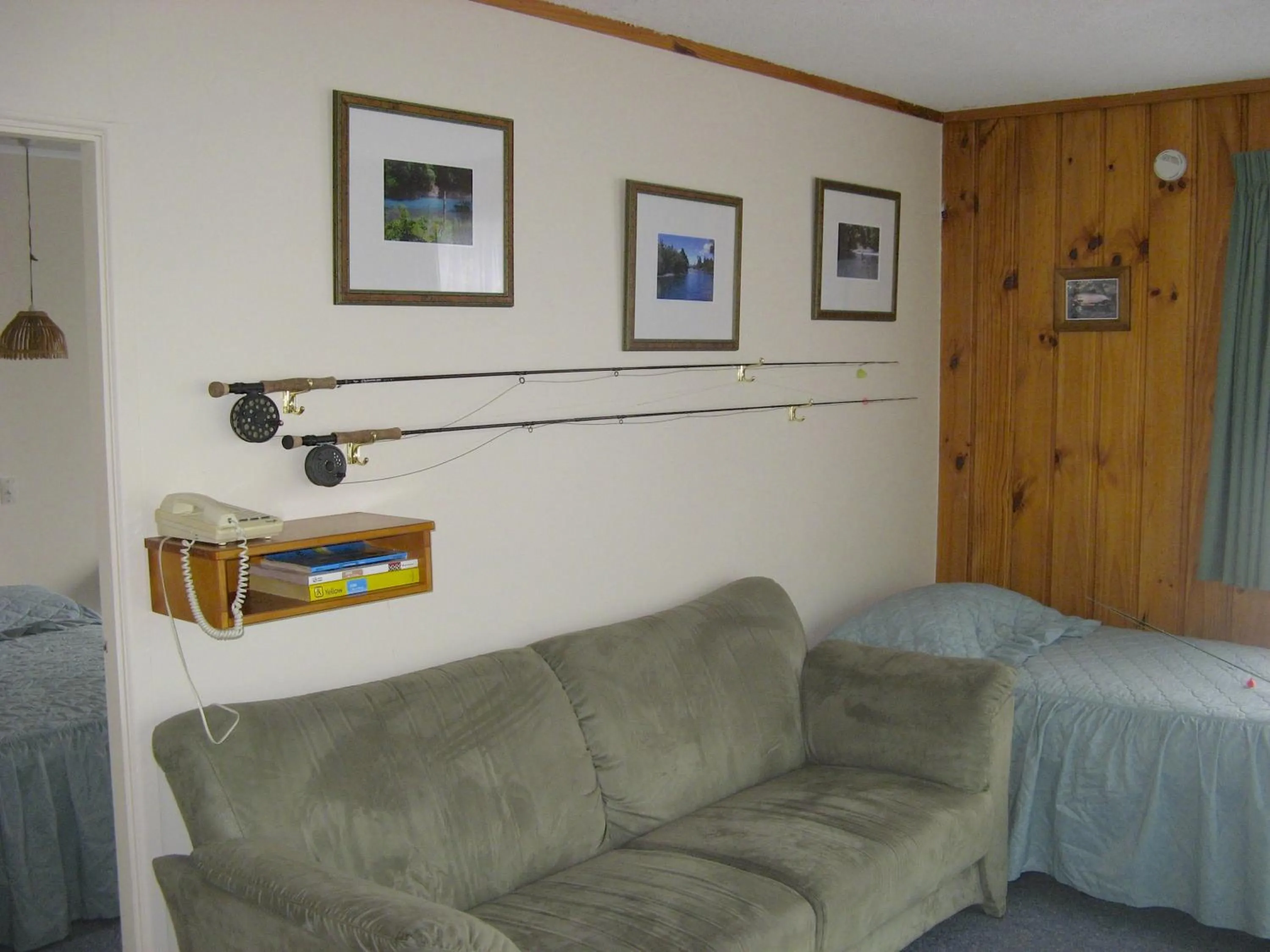 Bed in Tongariro River Motel