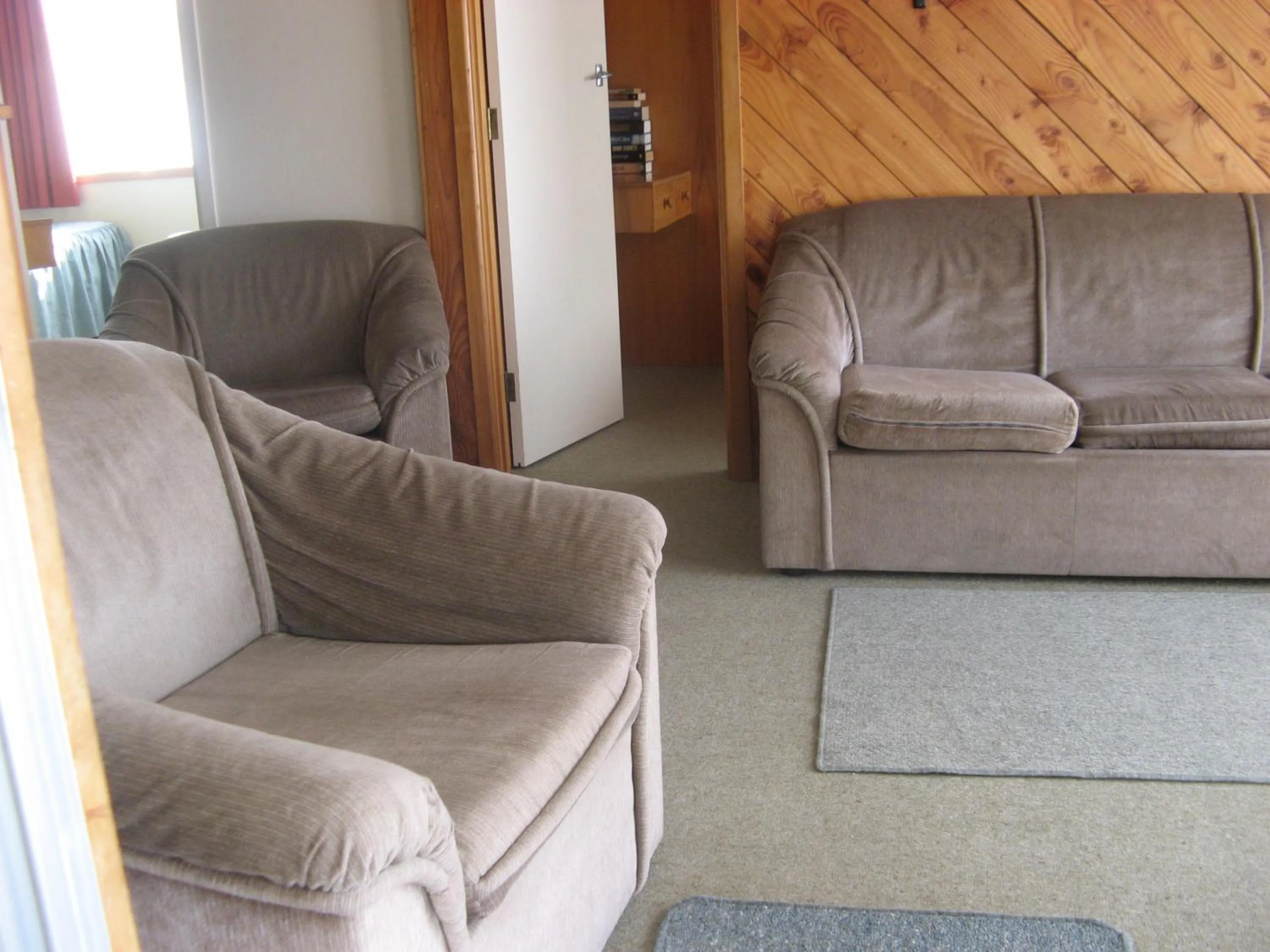 Living room in Tongariro River Motel