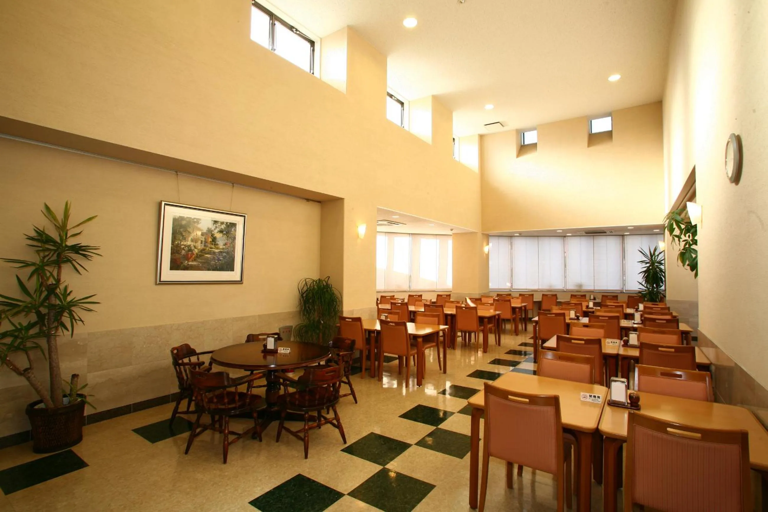 Restaurant/places to eat in APA Hotel Mie Kameyama