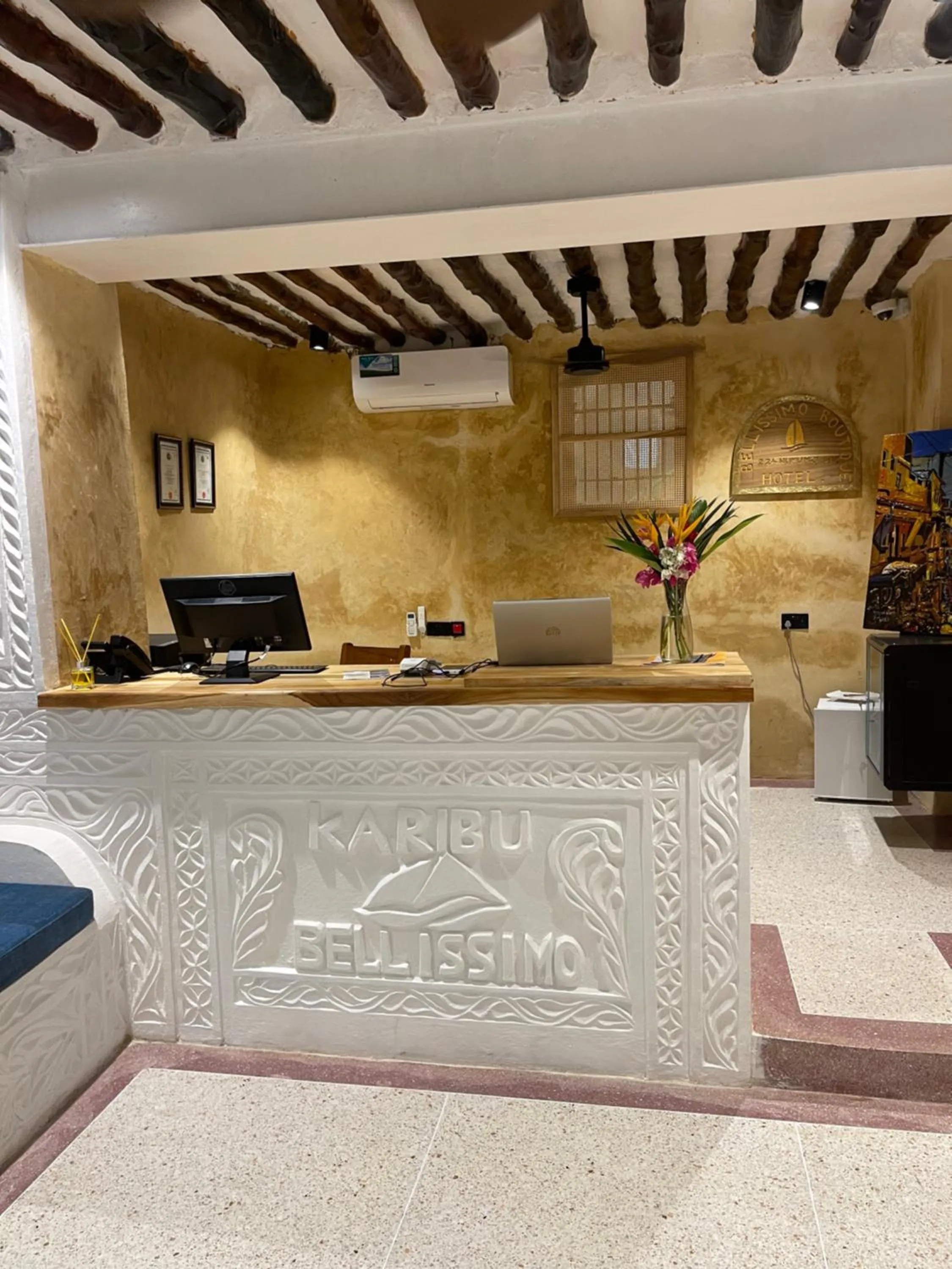 Lobby or reception in Bellissimo Boutique Hotel