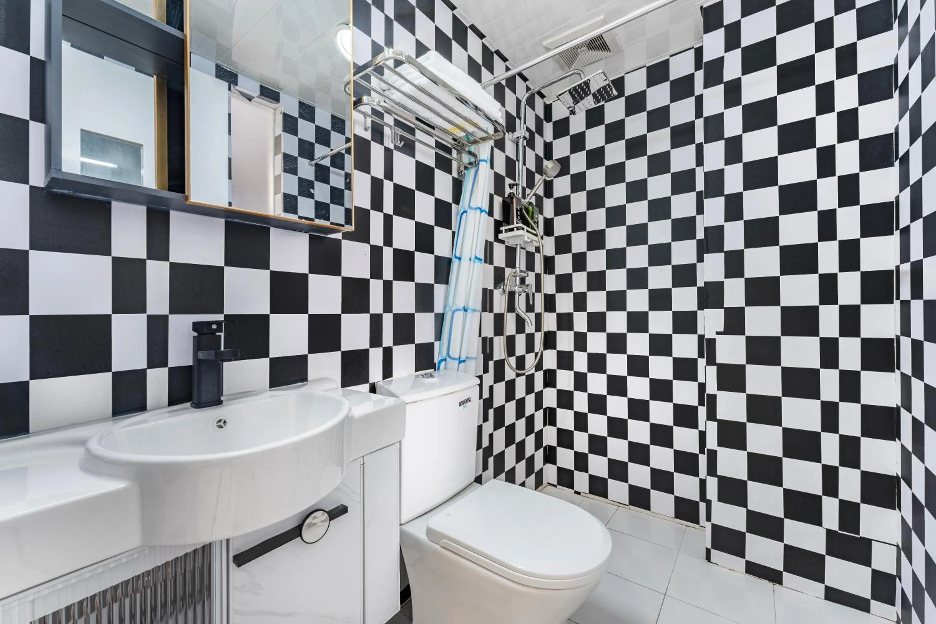 Toilet in Meiru Apartment Hotel Guangzhou Bolin Apartment