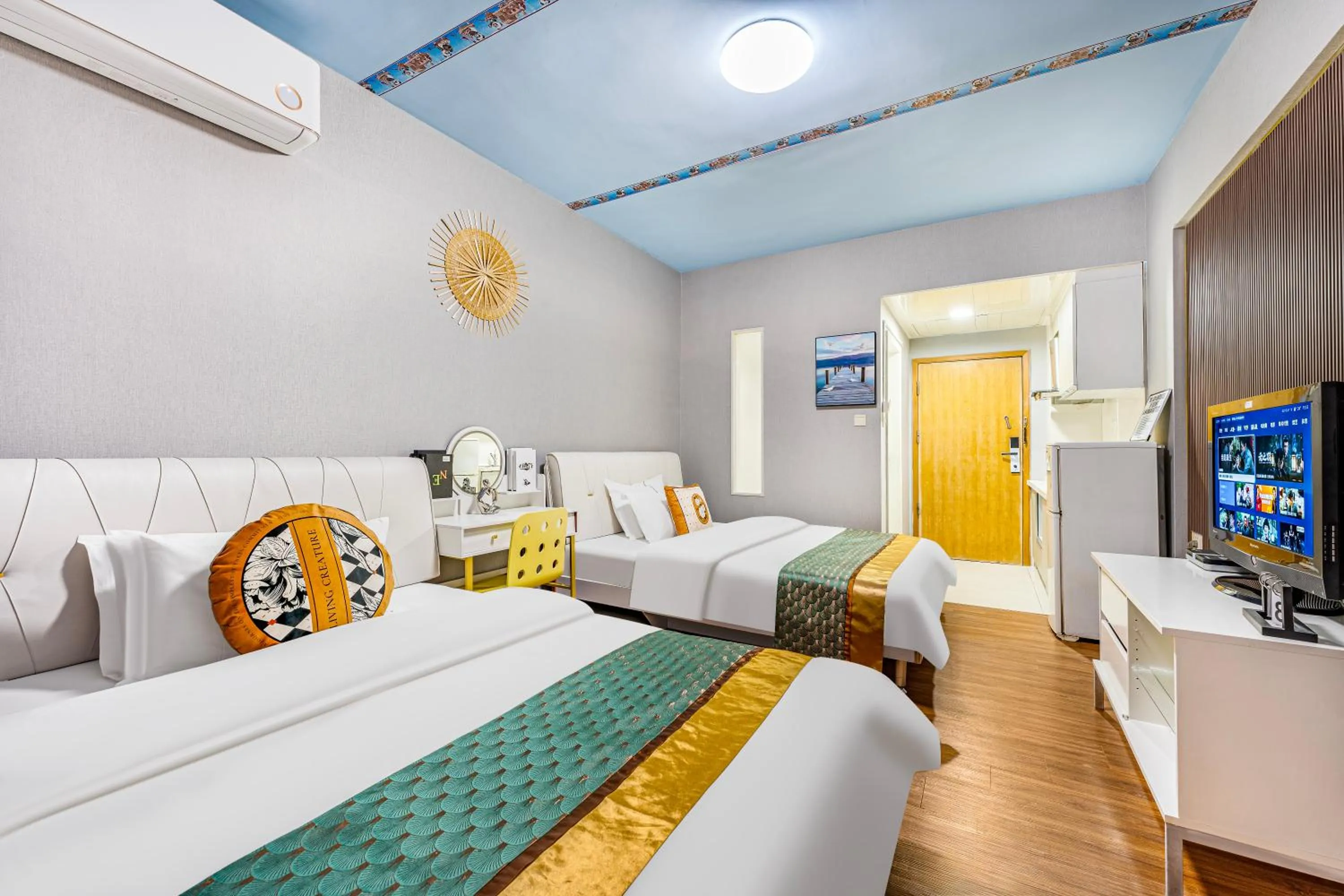 Photo of the whole room, Bed in Meiru Apartment Hotel Guangzhou Bolin Apartment