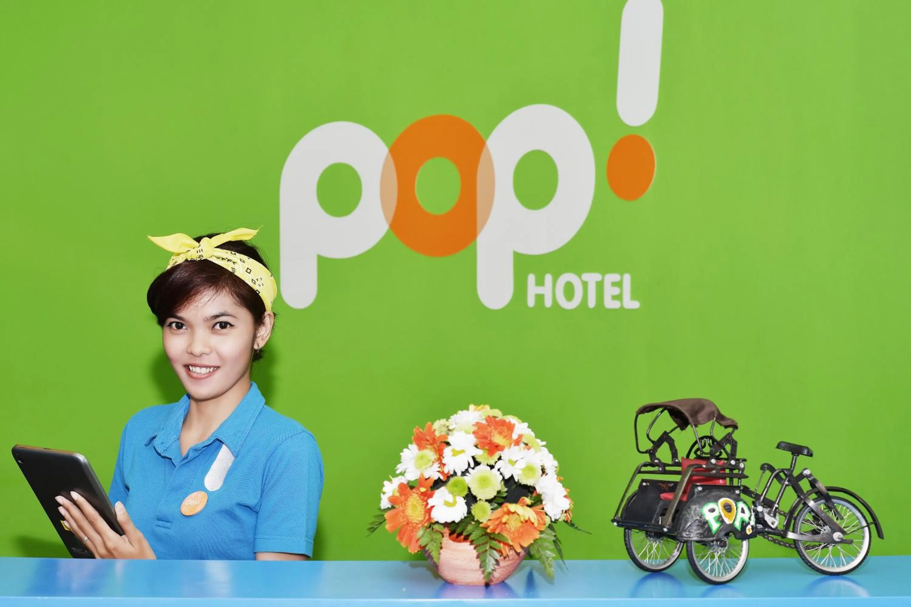 Lobby or reception in POP! Hotel Malioboro - Yogyakarta