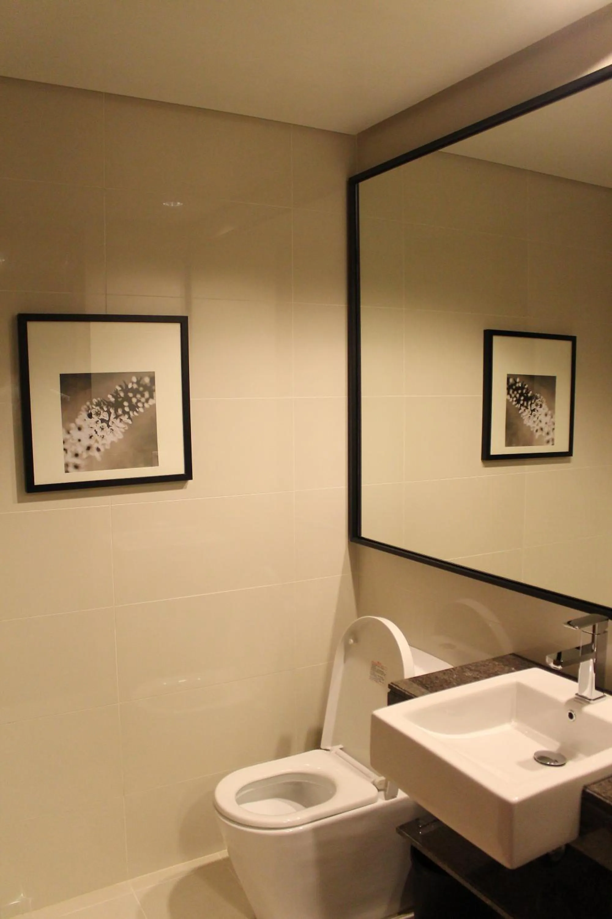 Bathroom in I Hotel Baloi Batam