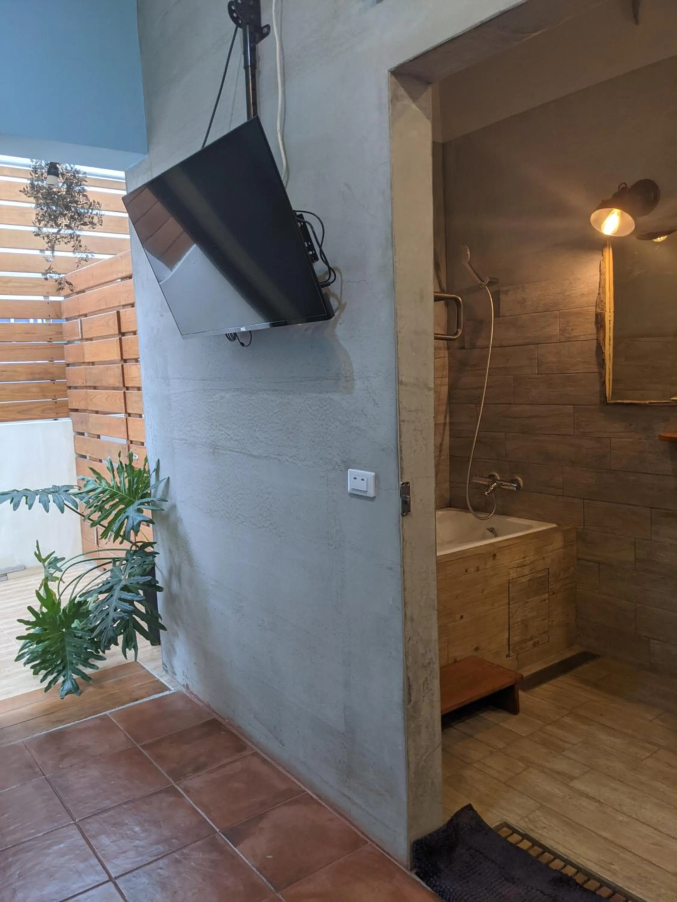 TV and multimedia in Ttdropin Homestay