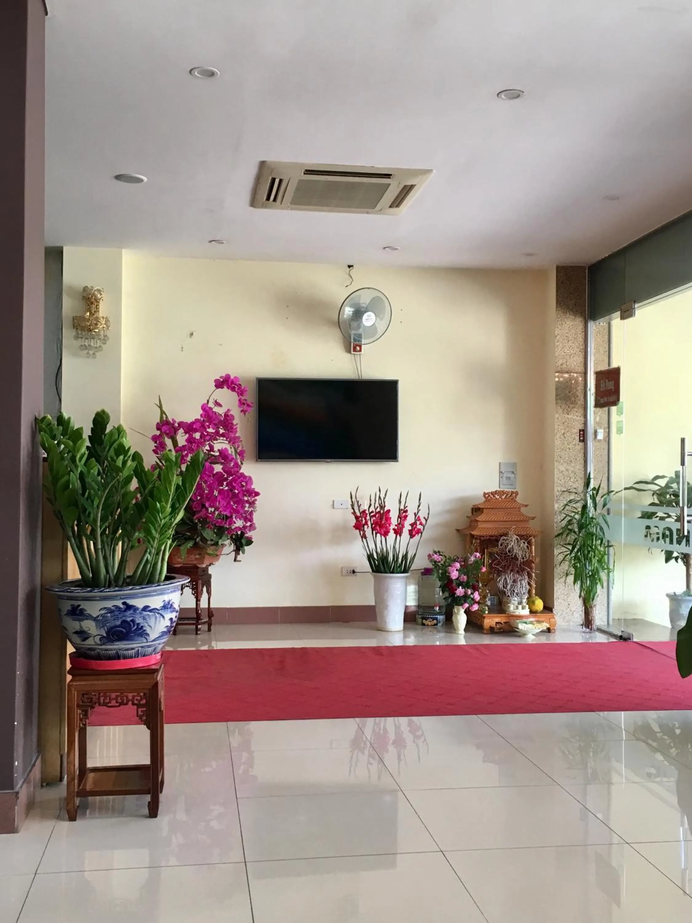 Phuong Nam Hotel