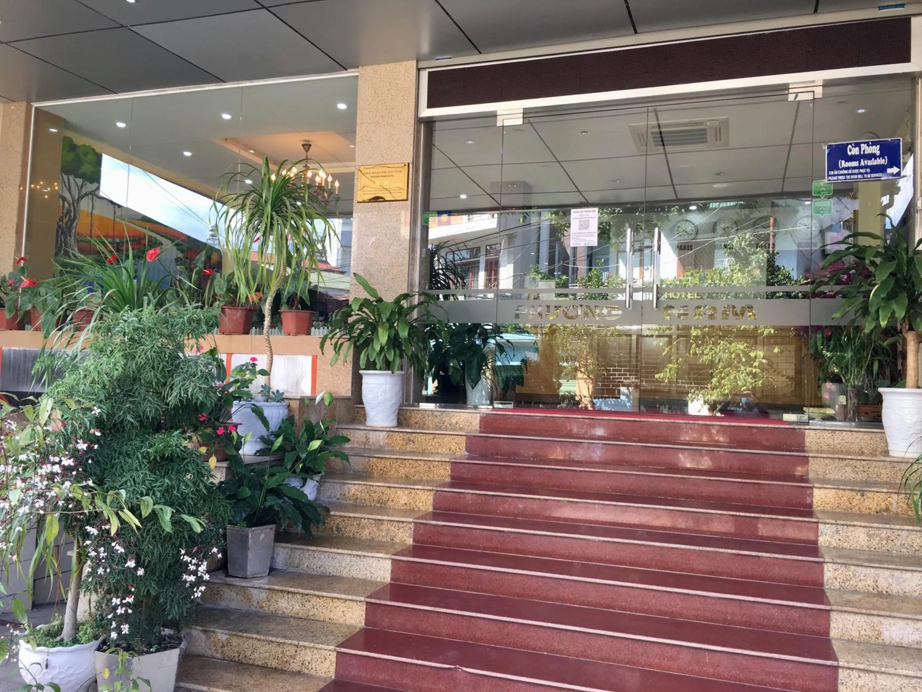 Phuong Nam Hotel