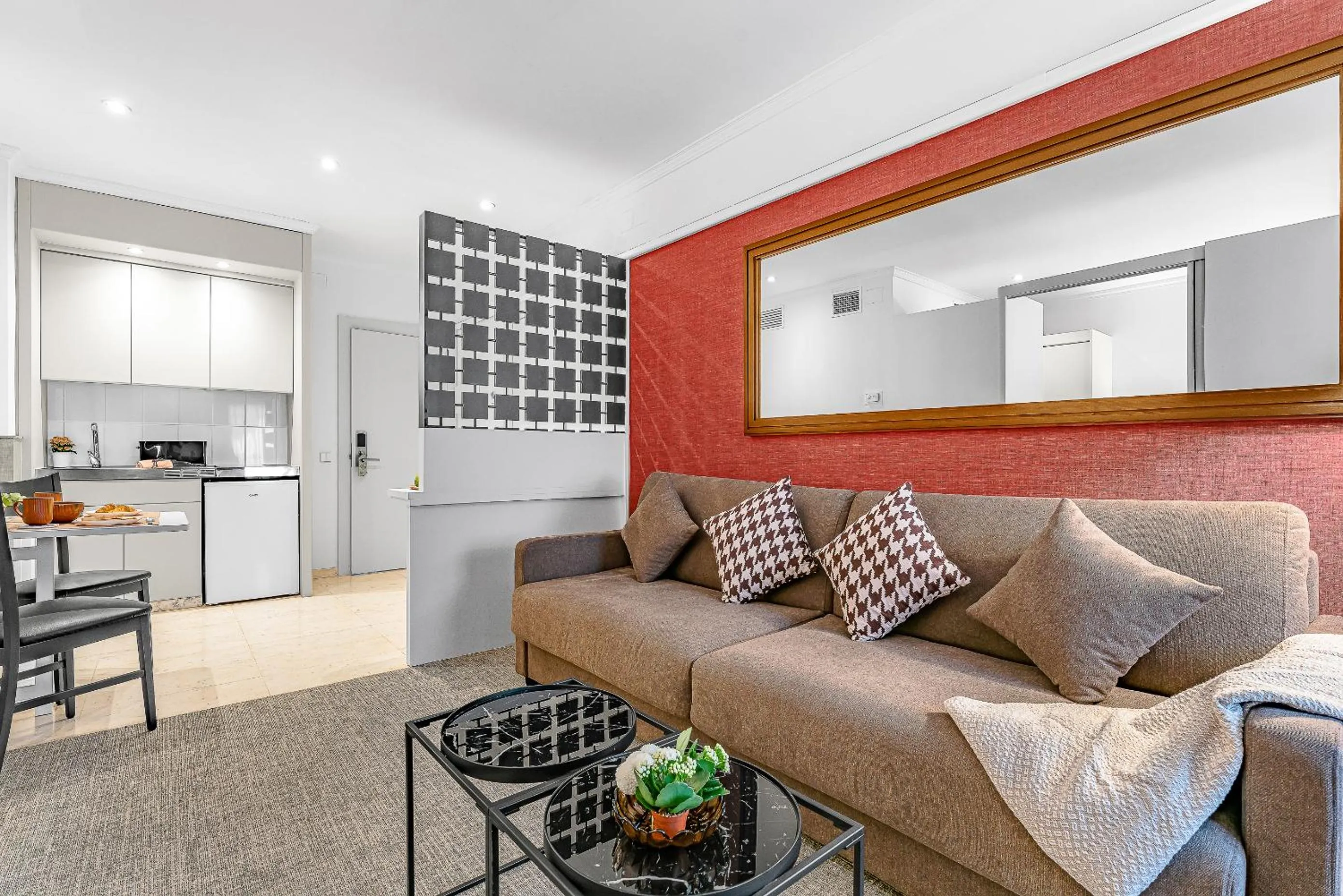 Kitchen or kitchenette in Acacia Suite