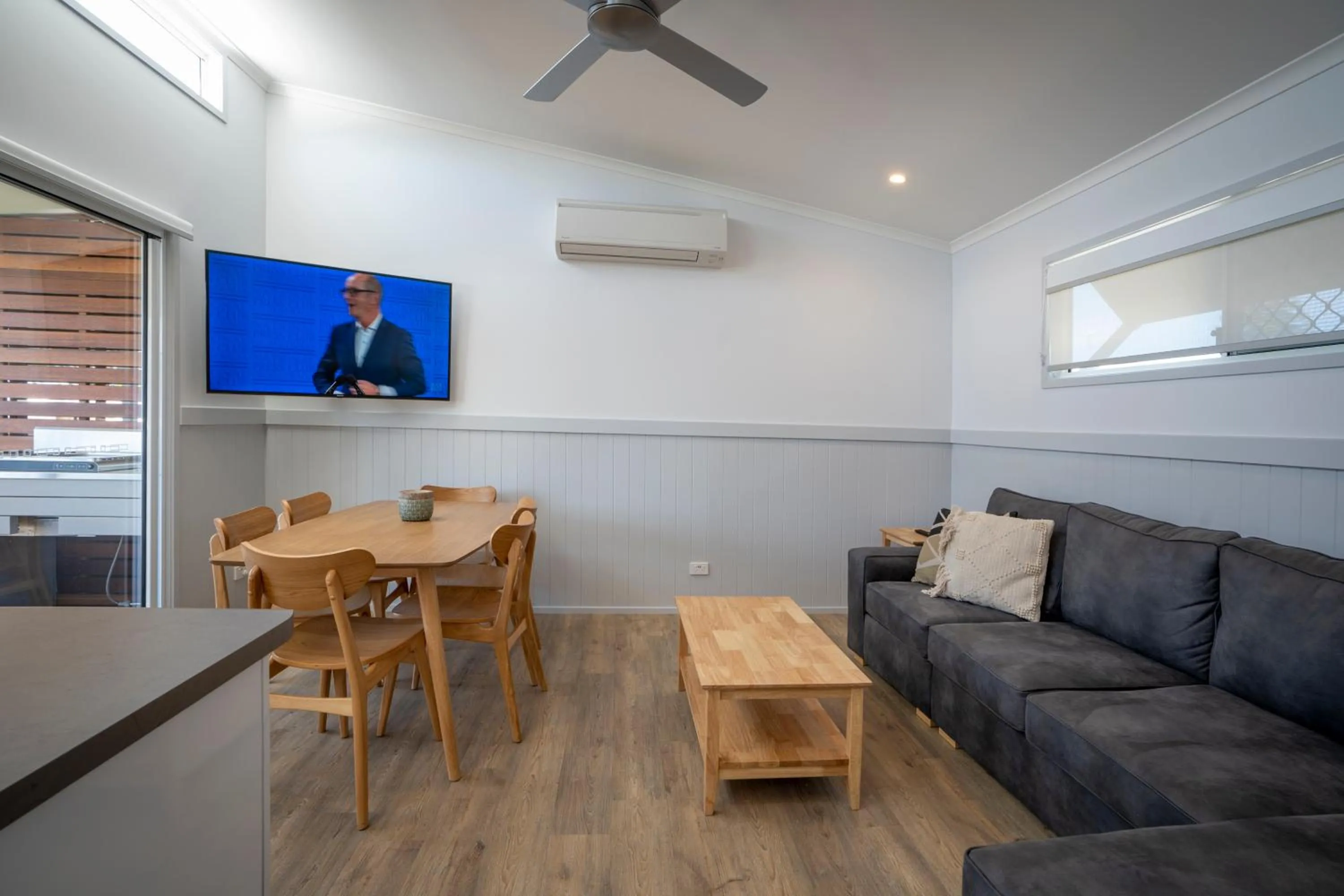 TV and multimedia in Surf Beach Holiday Park