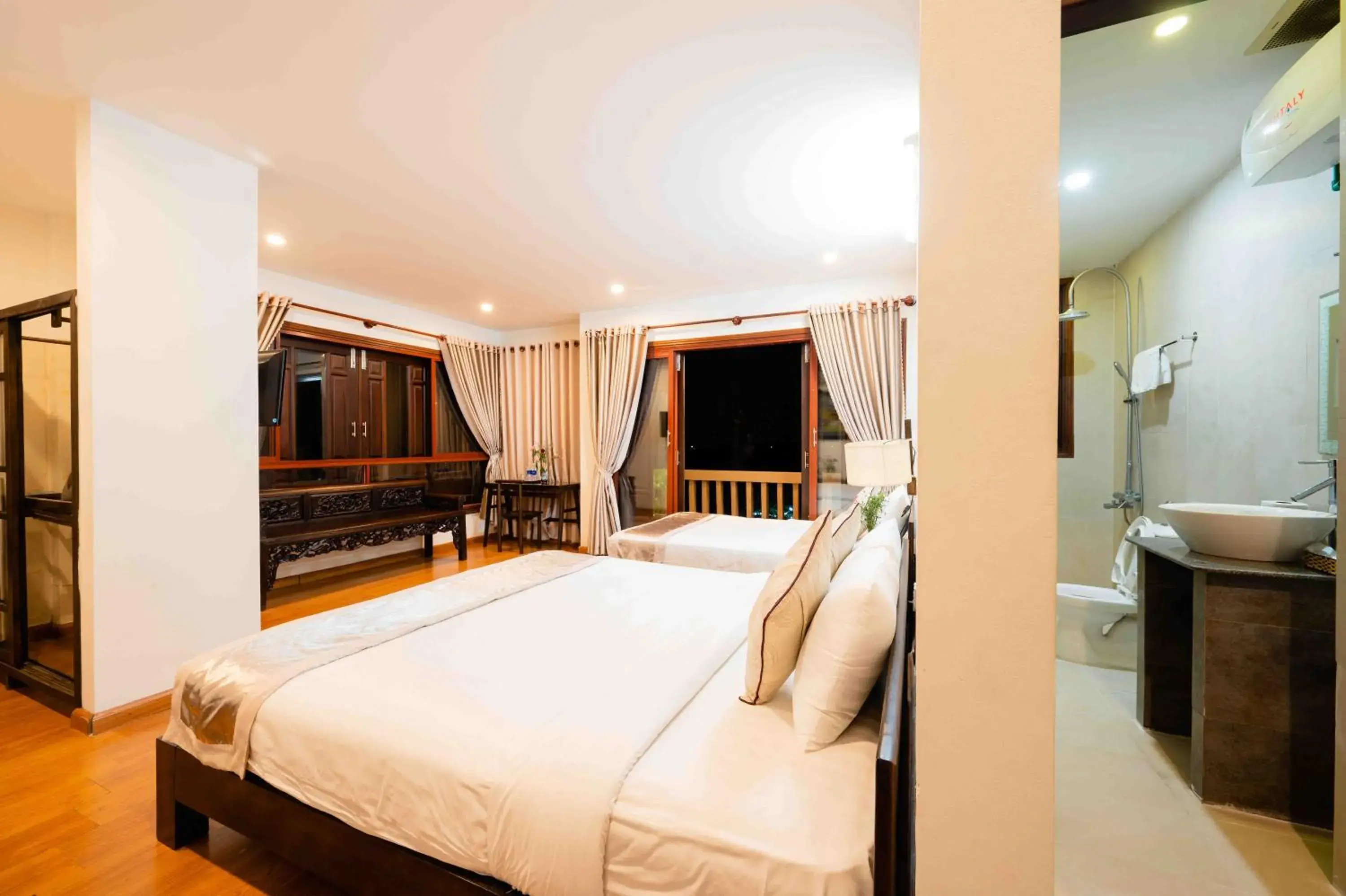 Bed in B'Lan Riverside Villa Bed in B'Lan Riverside Villa