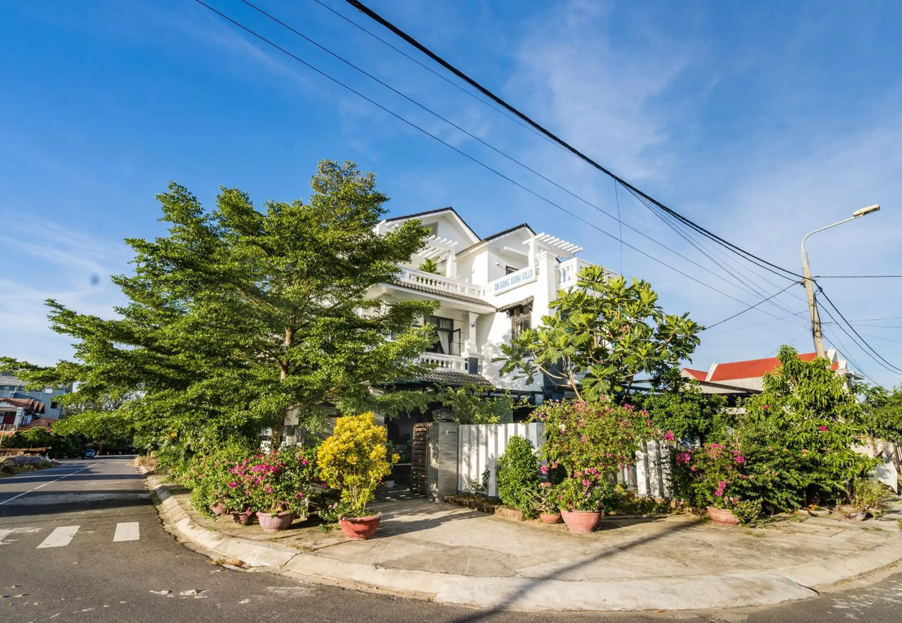 Facade/entrance in Blue An Bang Villa Facade/entrance in Blue An Bang Villa