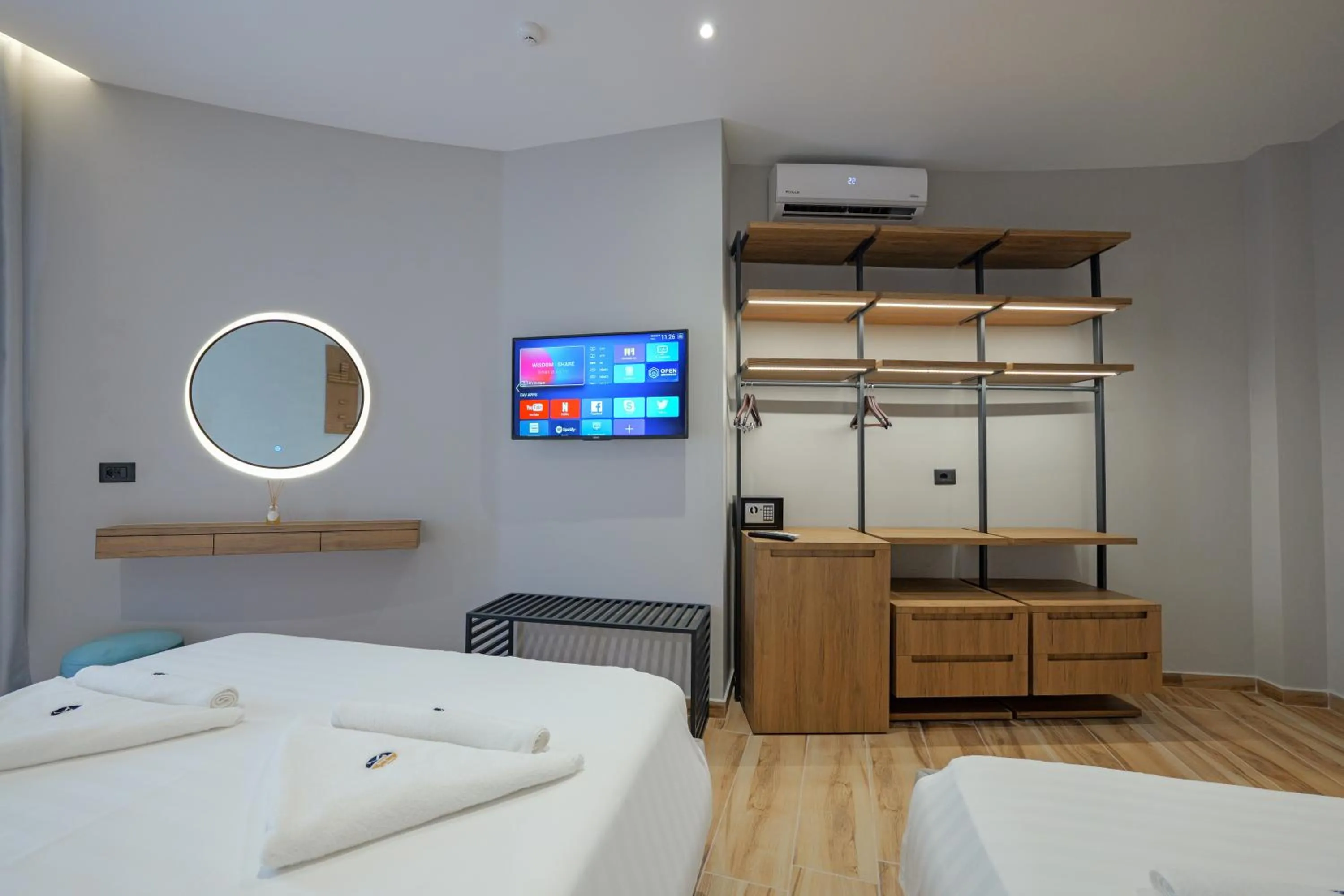 Bed in Hotel Kroi