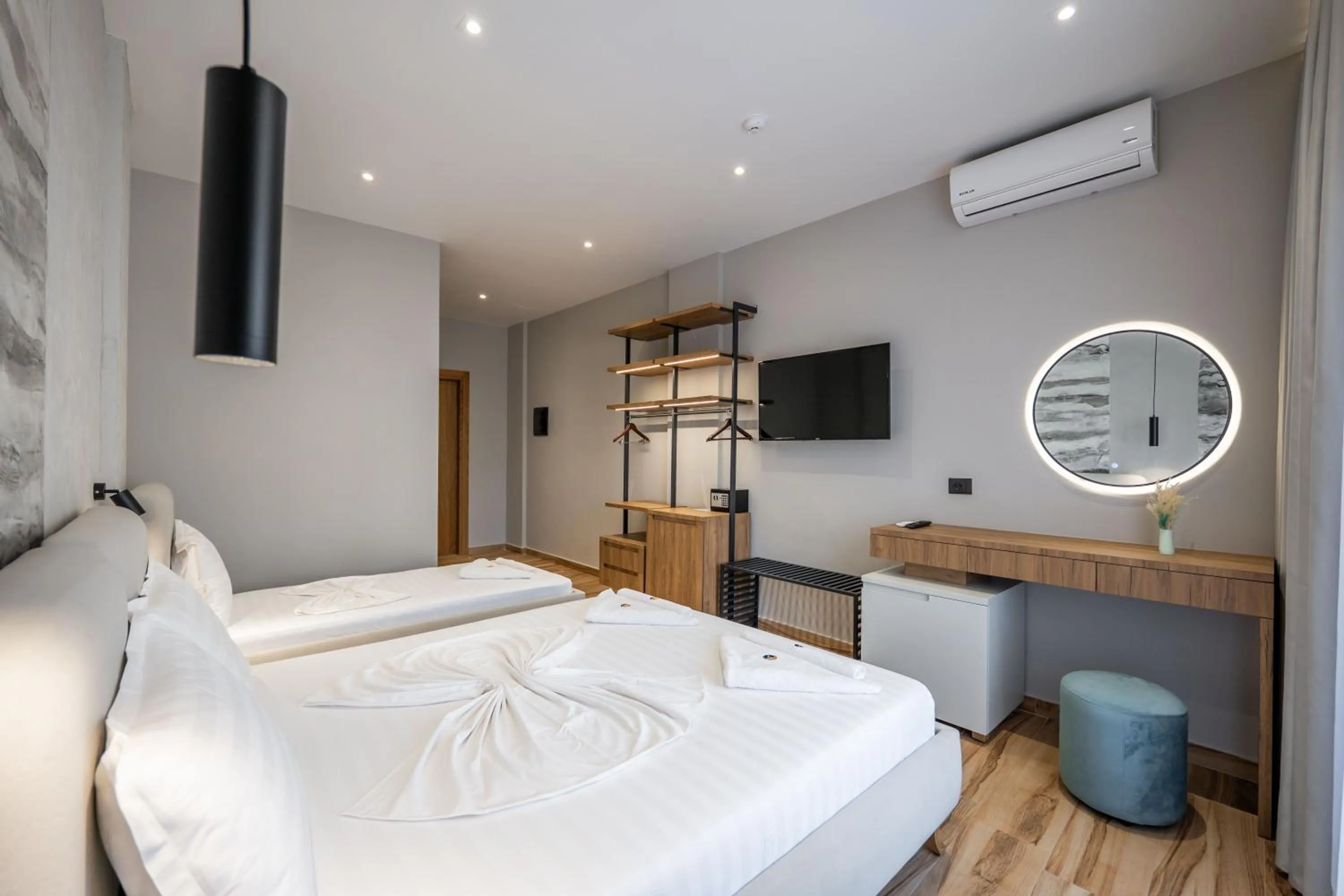 TV and multimedia, Bed in Hotel Kroi