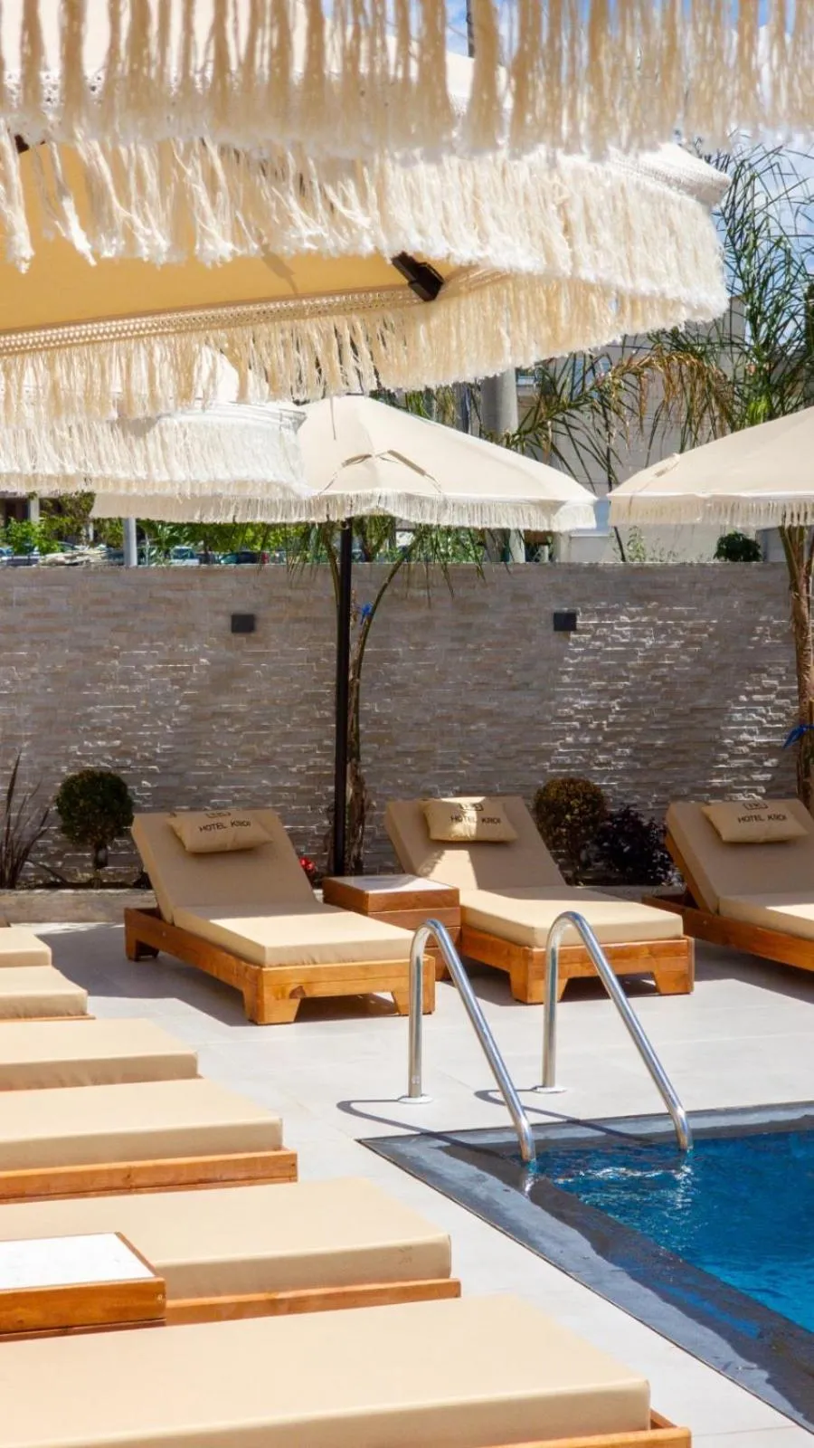 Pool view in Hotel Kroi