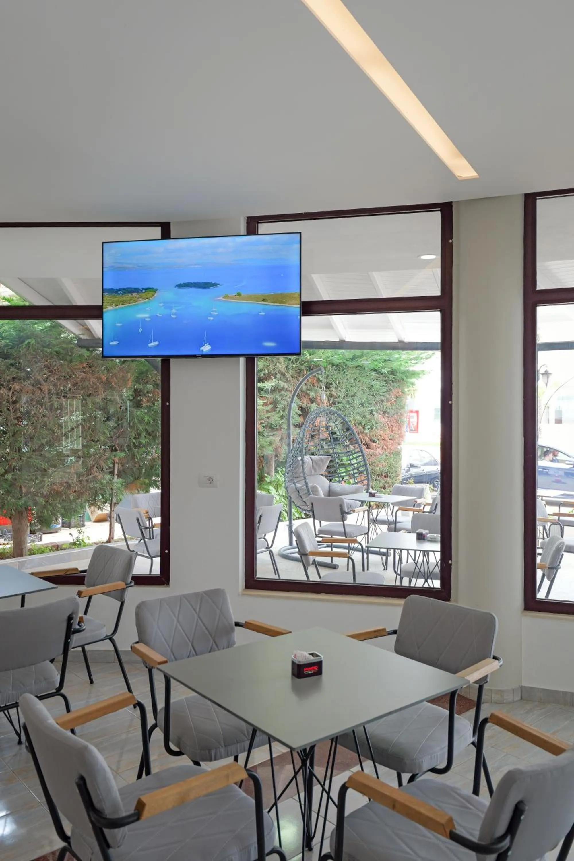 TV and multimedia in Hotel Kroi