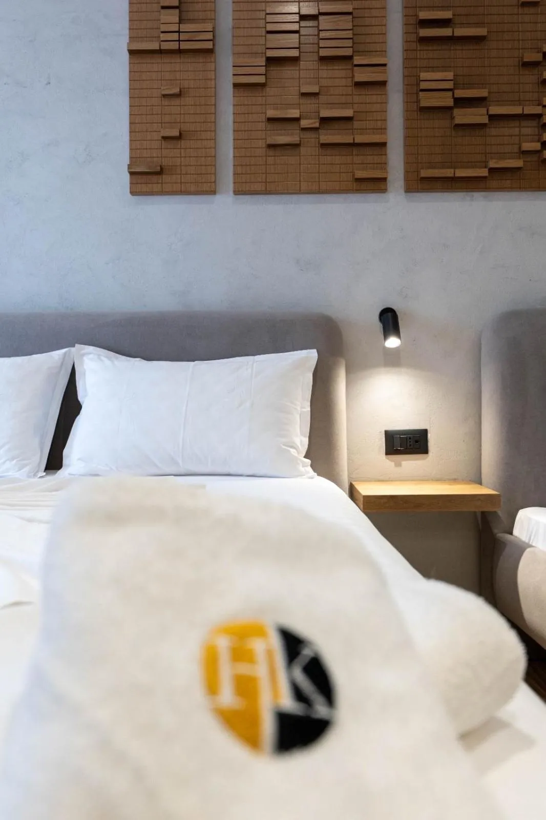Bed in Hotel Kroi