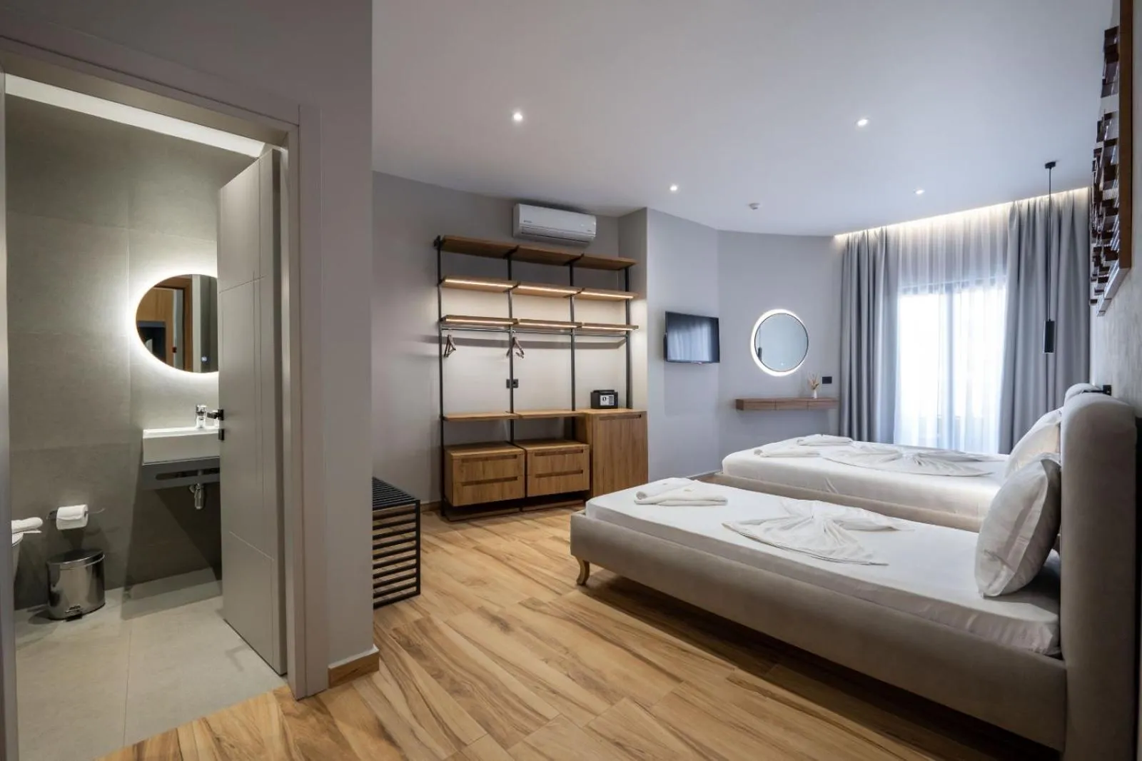 Bed in Hotel Kroi