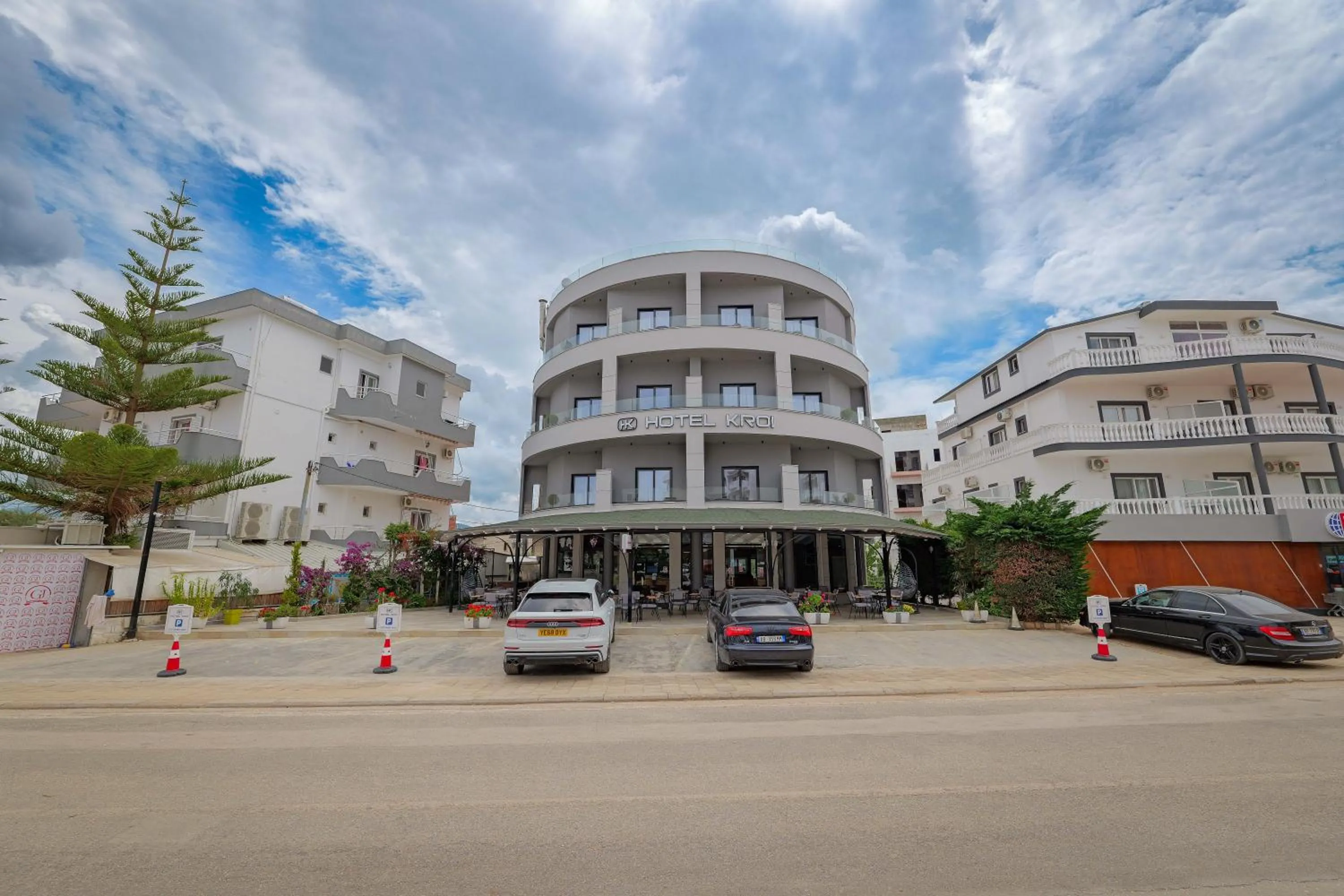 Property building in Hotel Kroi