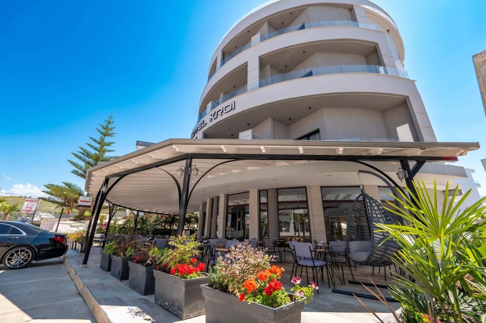 Property building in Hotel Kroi