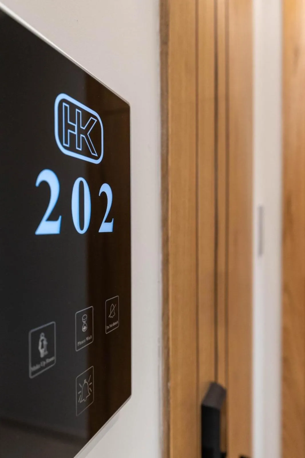 Text overlay in Hotel Kroi