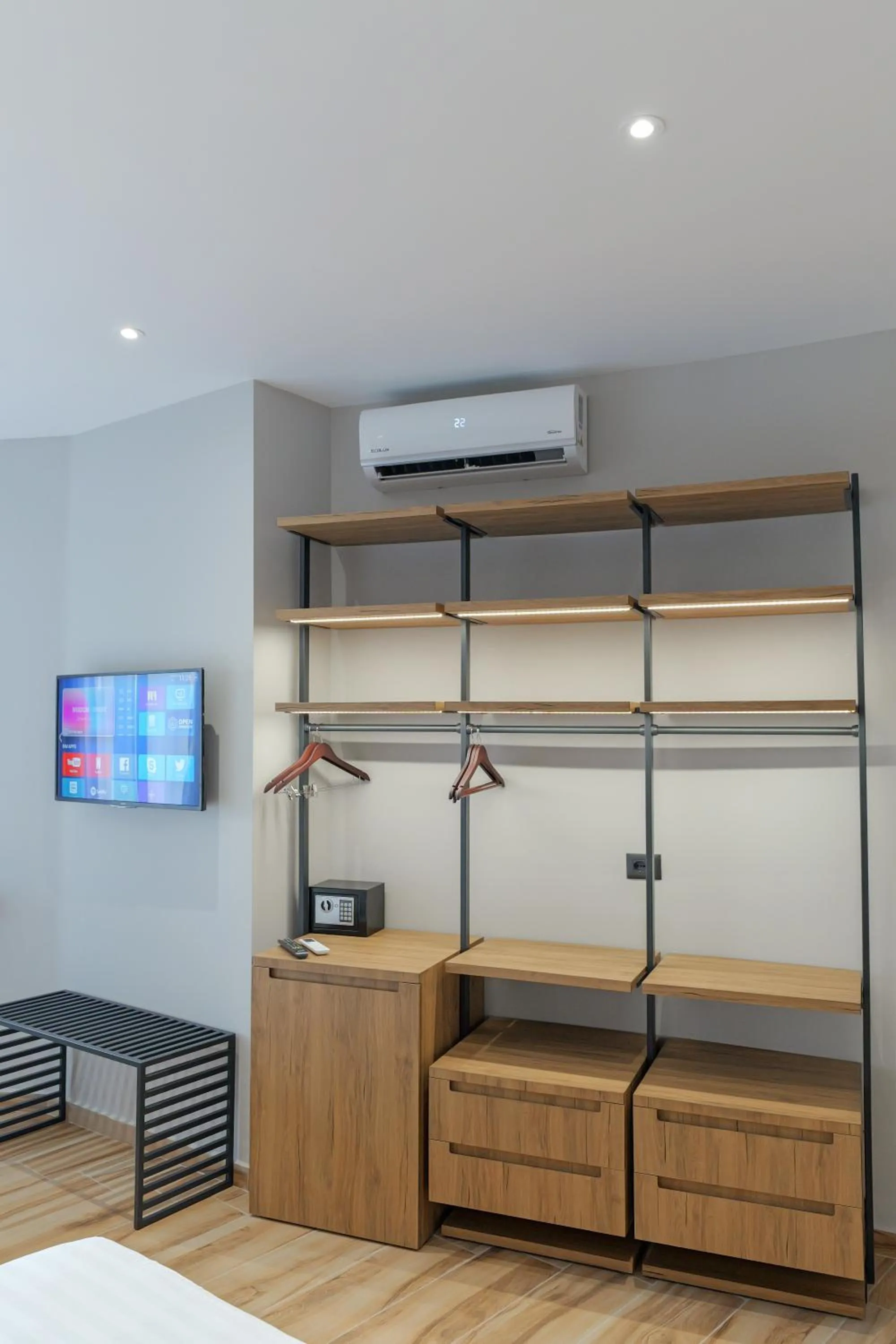 TV and multimedia in Hotel Kroi