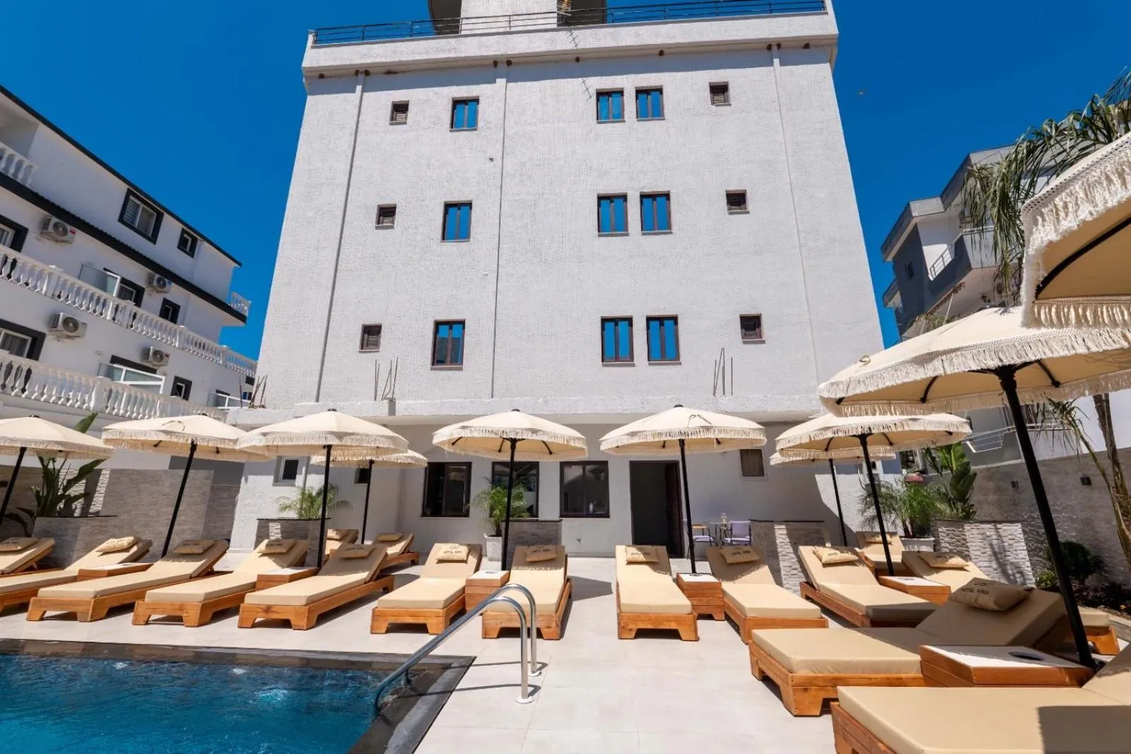 Property building in Hotel Kroi