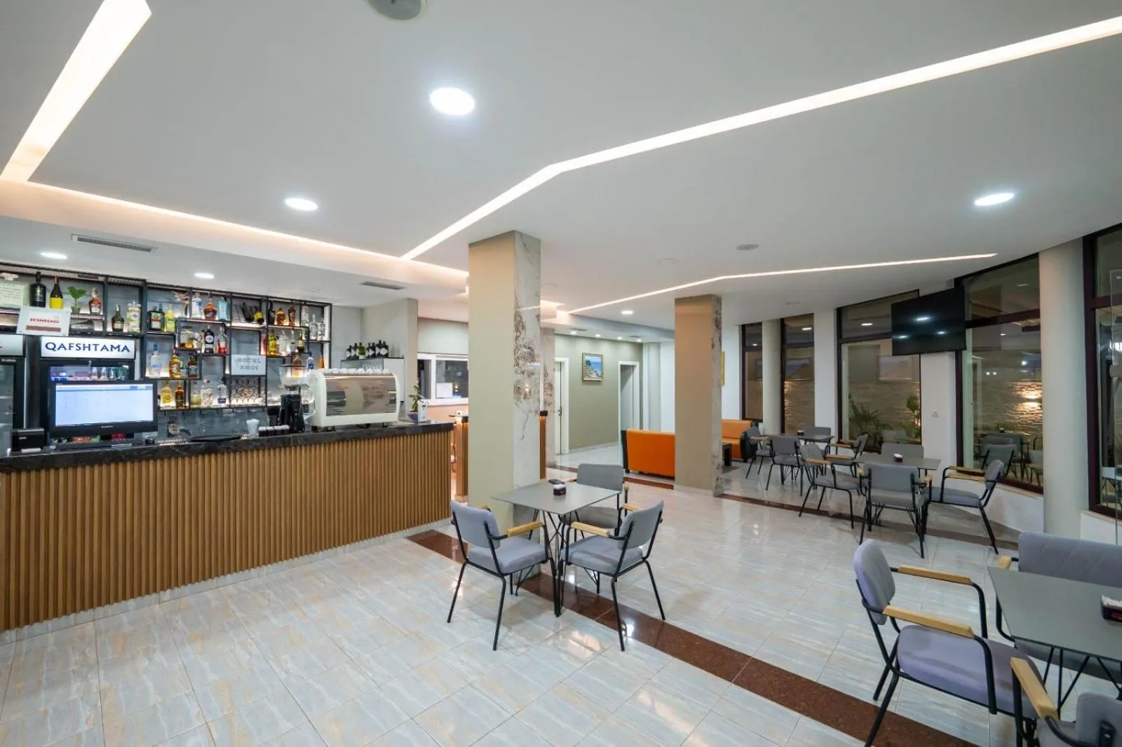Lounge or bar in Hotel Kroi