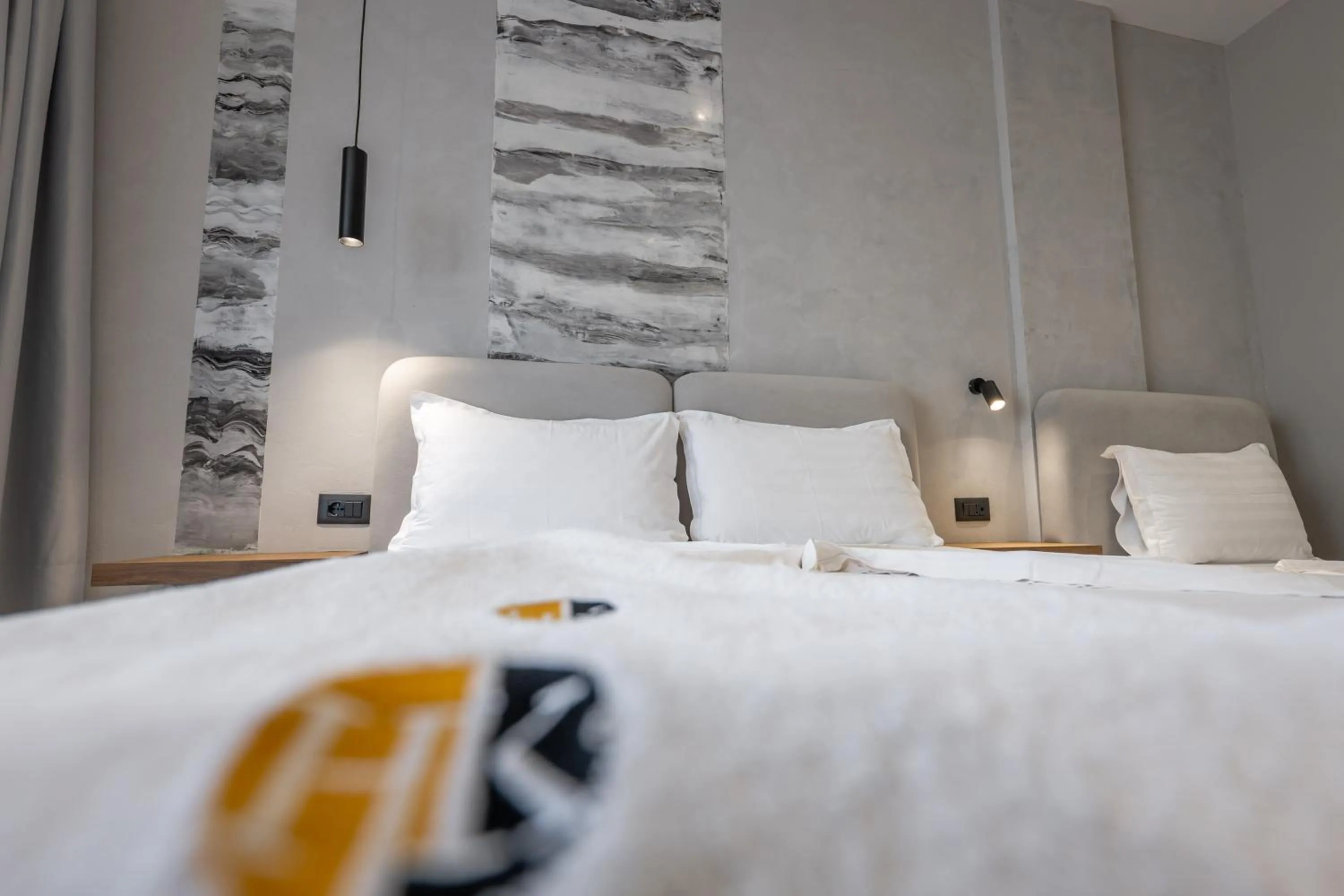 Bedroom, Bed in Hotel Kroi
