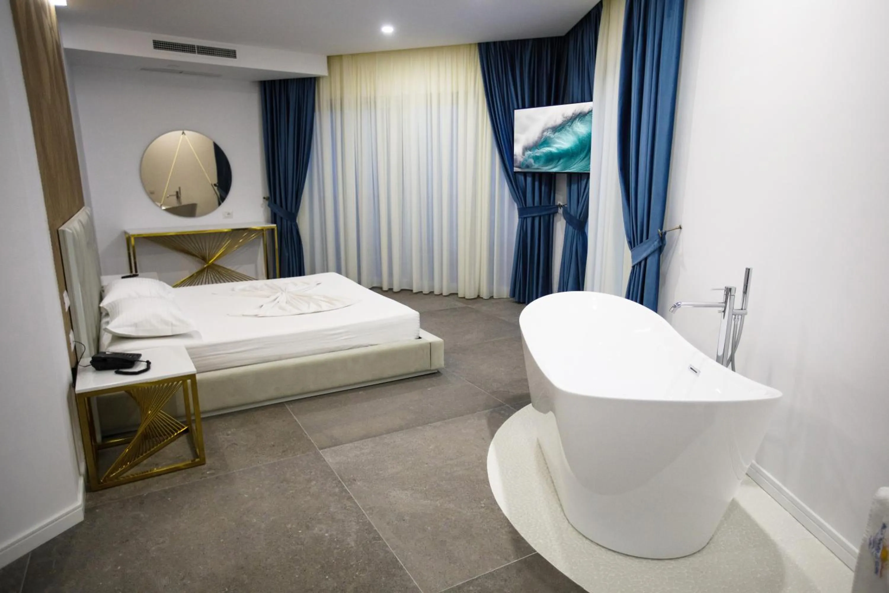 Bedroom, Bed in HH Boutique Hotel