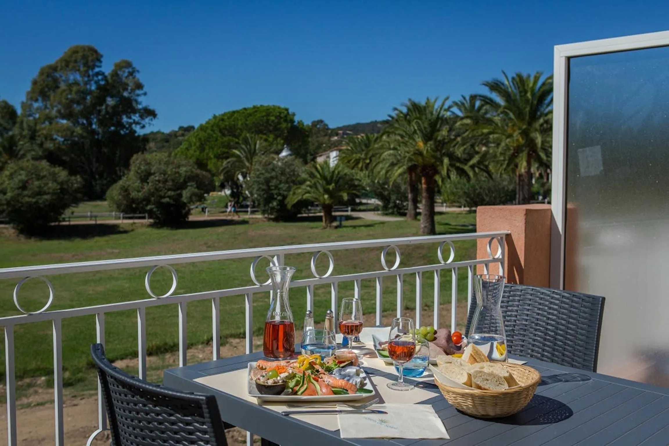 Balcony/Terrace in SOWELL RESIDENCES Les Perles du Golfe de Saint-Tropez