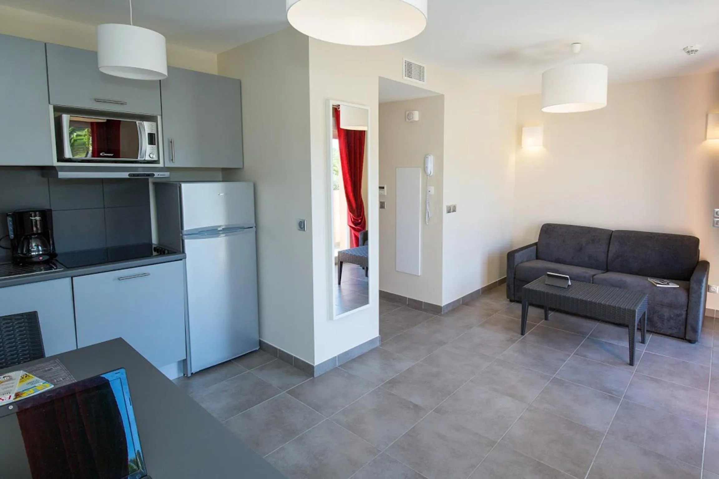 Kitchen or kitchenette in SOWELL RESIDENCES Les Perles du Golfe de Saint-Tropez