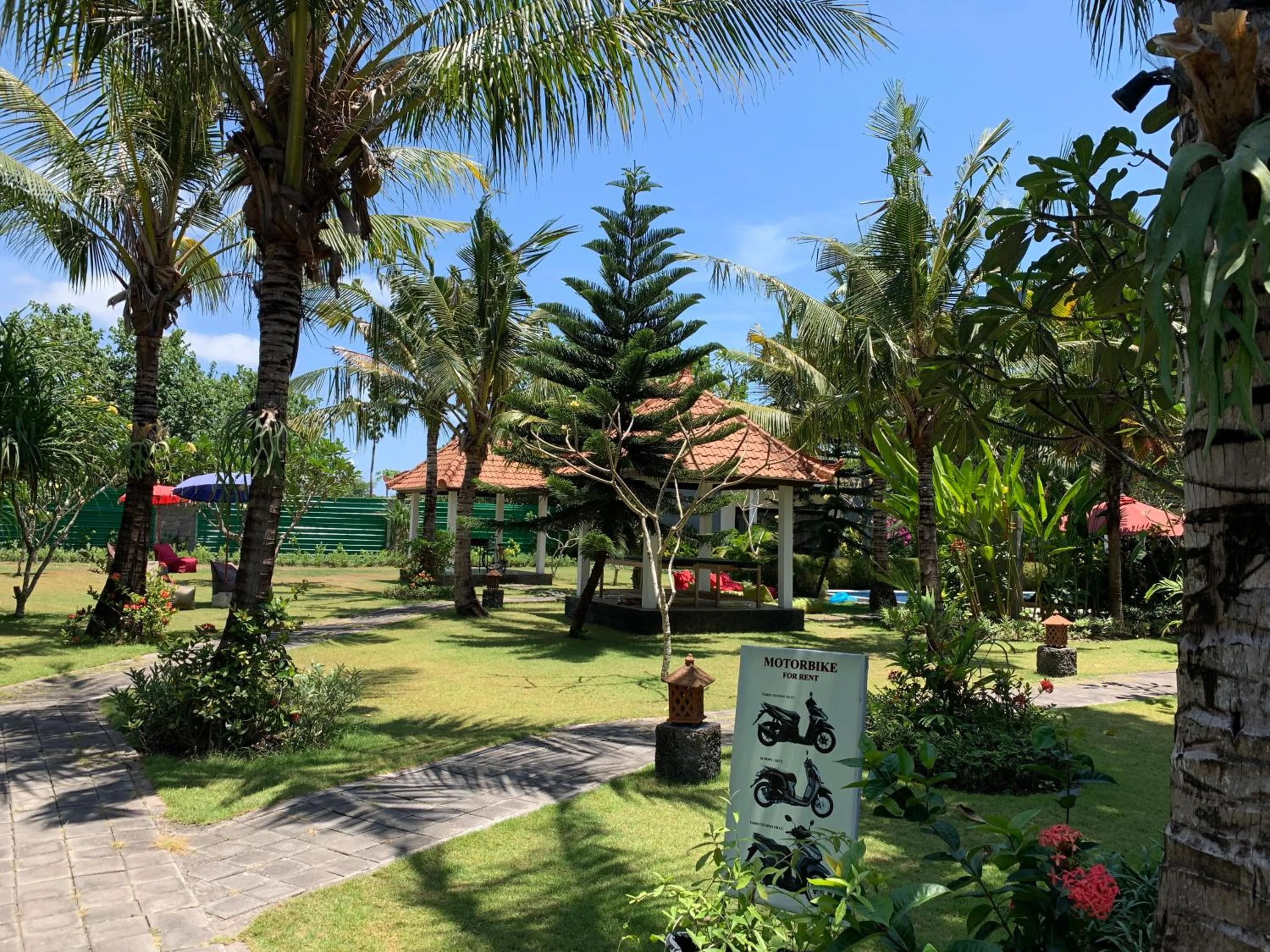 D'Mell Bali
