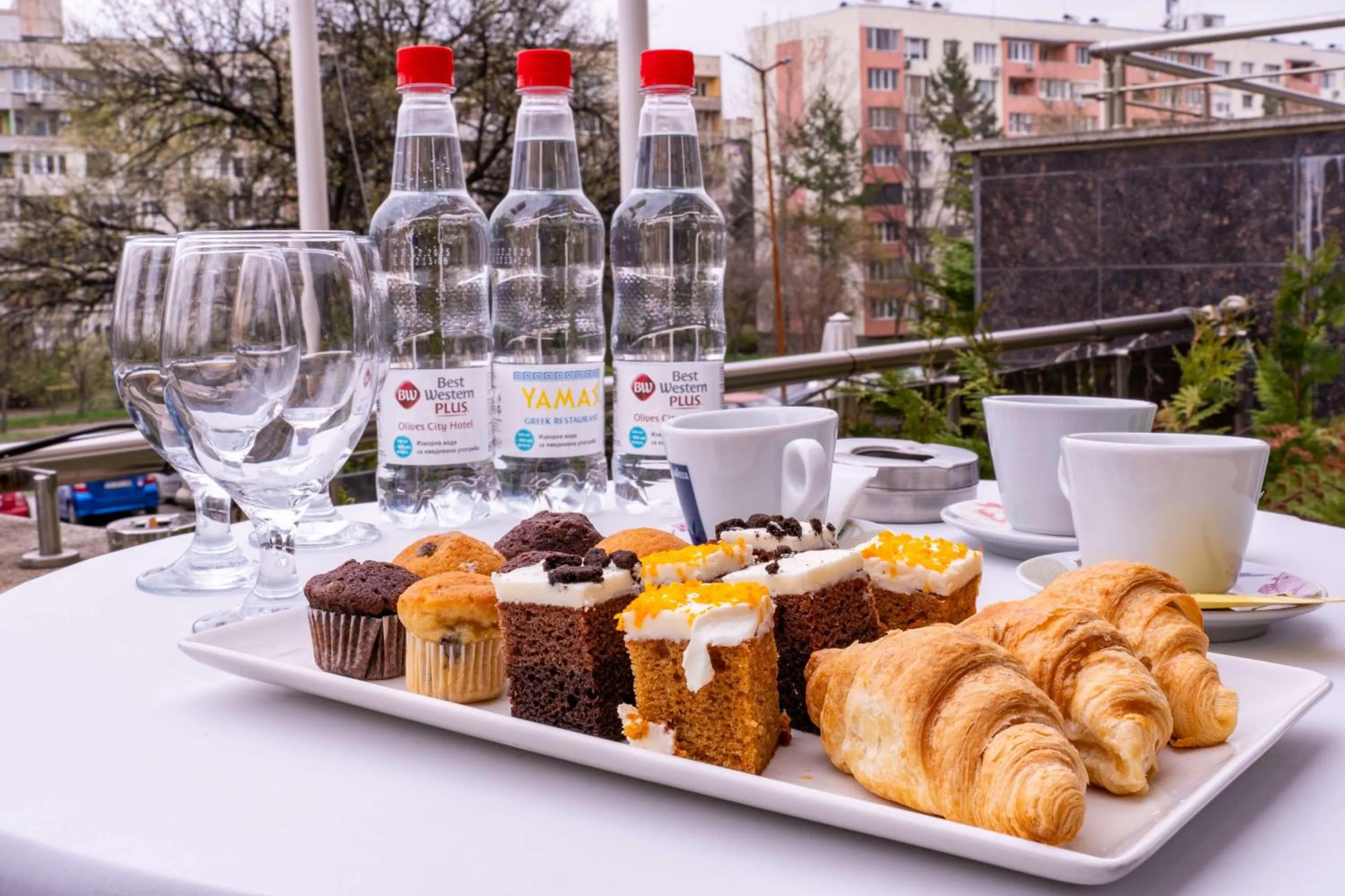 Food and drinks in Best Western Plus Olives City Hotel - Free Pool & Parking