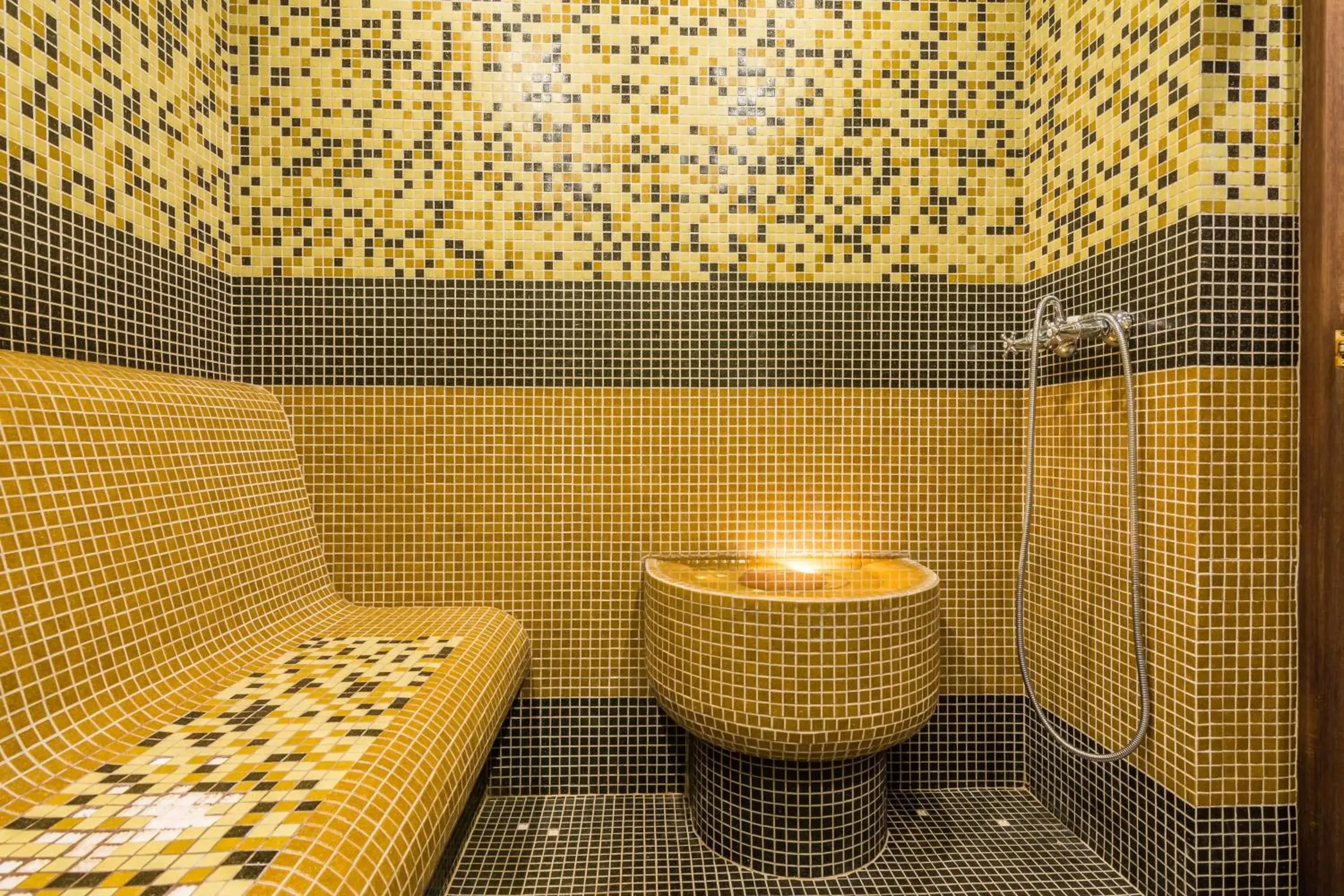 Spa and wellness centre/facilities in Best Western Plus Olives City Hotel - Free Pool & Parking Spa and wellness centre/facilities in Best Western Plus Olives City Hotel - Free Pool & Parking