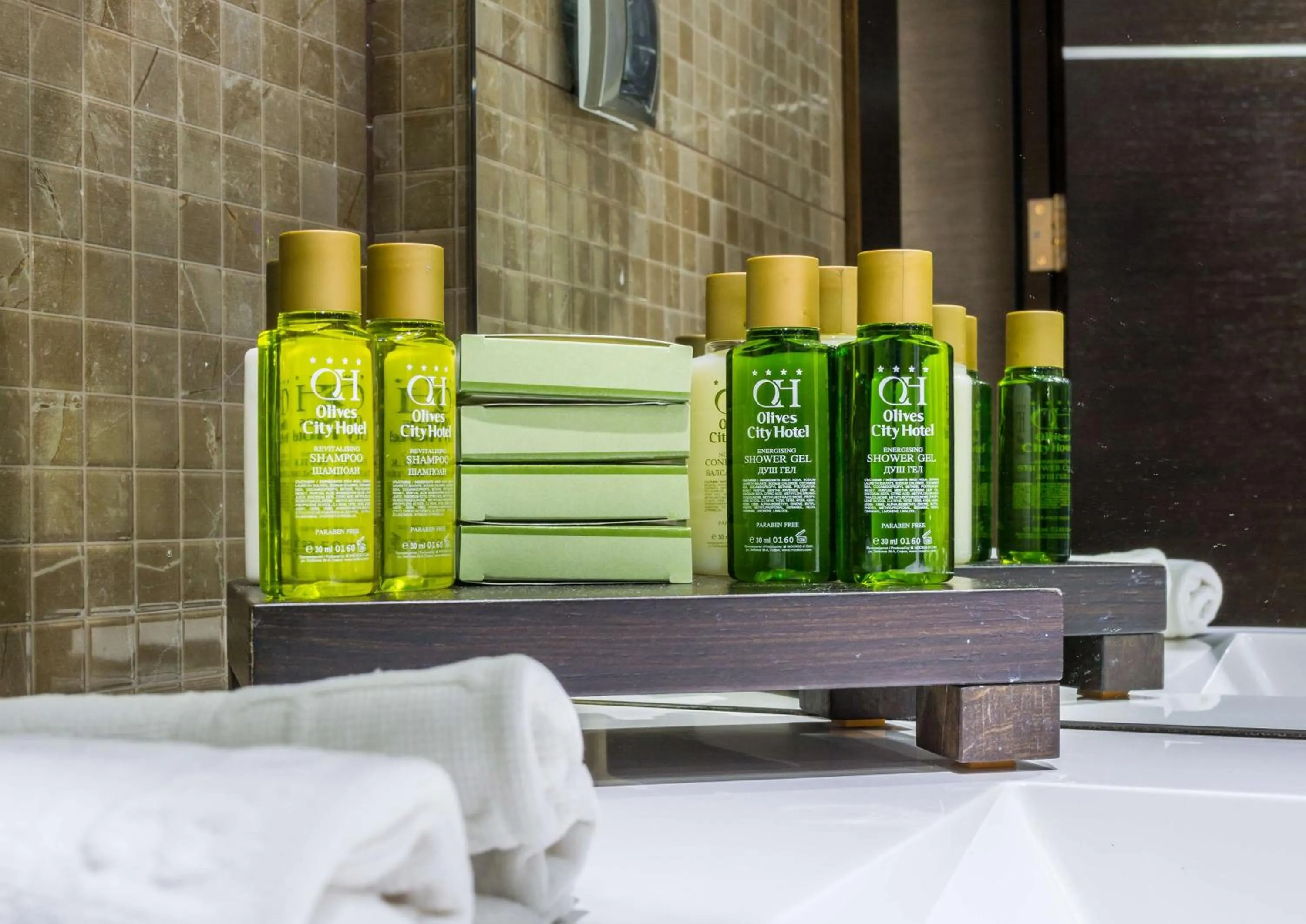 Bathroom in Best Western Plus Olives City Hotel - Free Pool & Parking