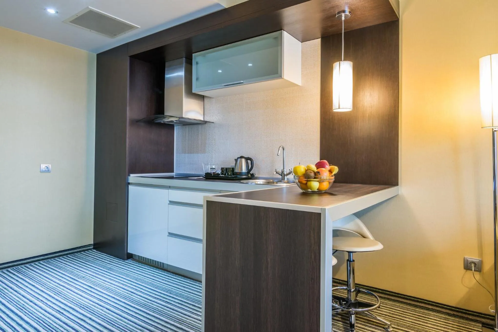 Kitchen or kitchenette in Best Western Plus Olives City Hotel - Free Pool & Parking