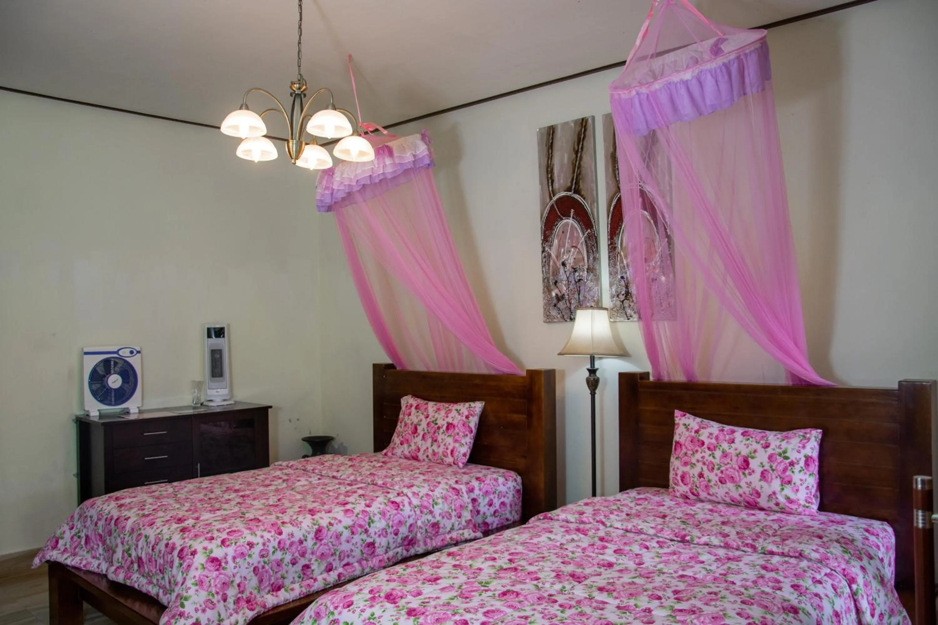Bed in Amartya Puri Green Cottages