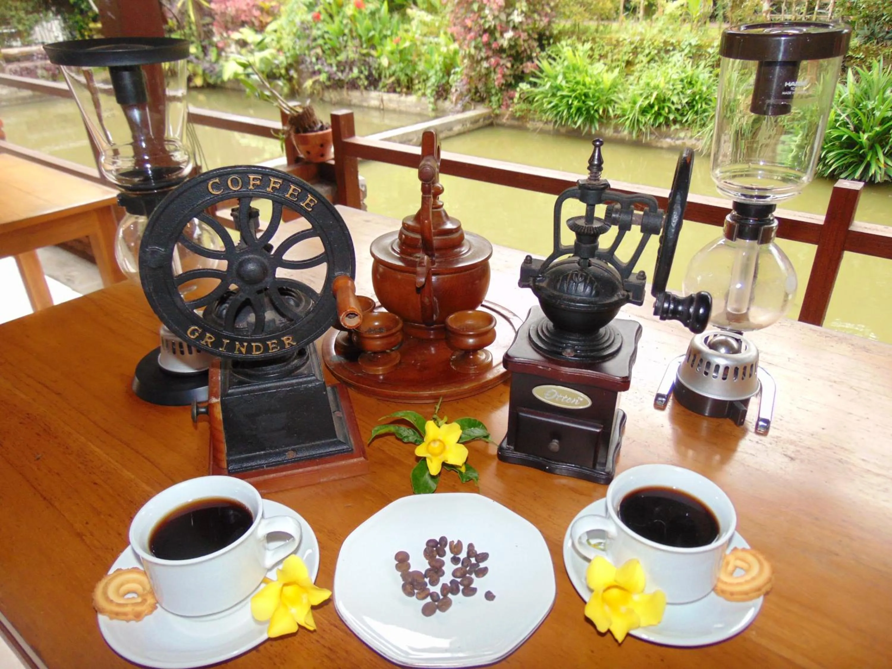 Food and drinks in Amartya Puri Green Cottages