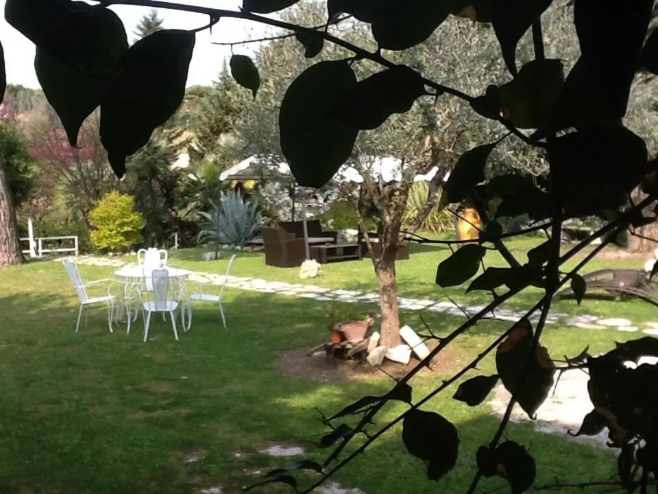 Garden in Villa Ghirardelli