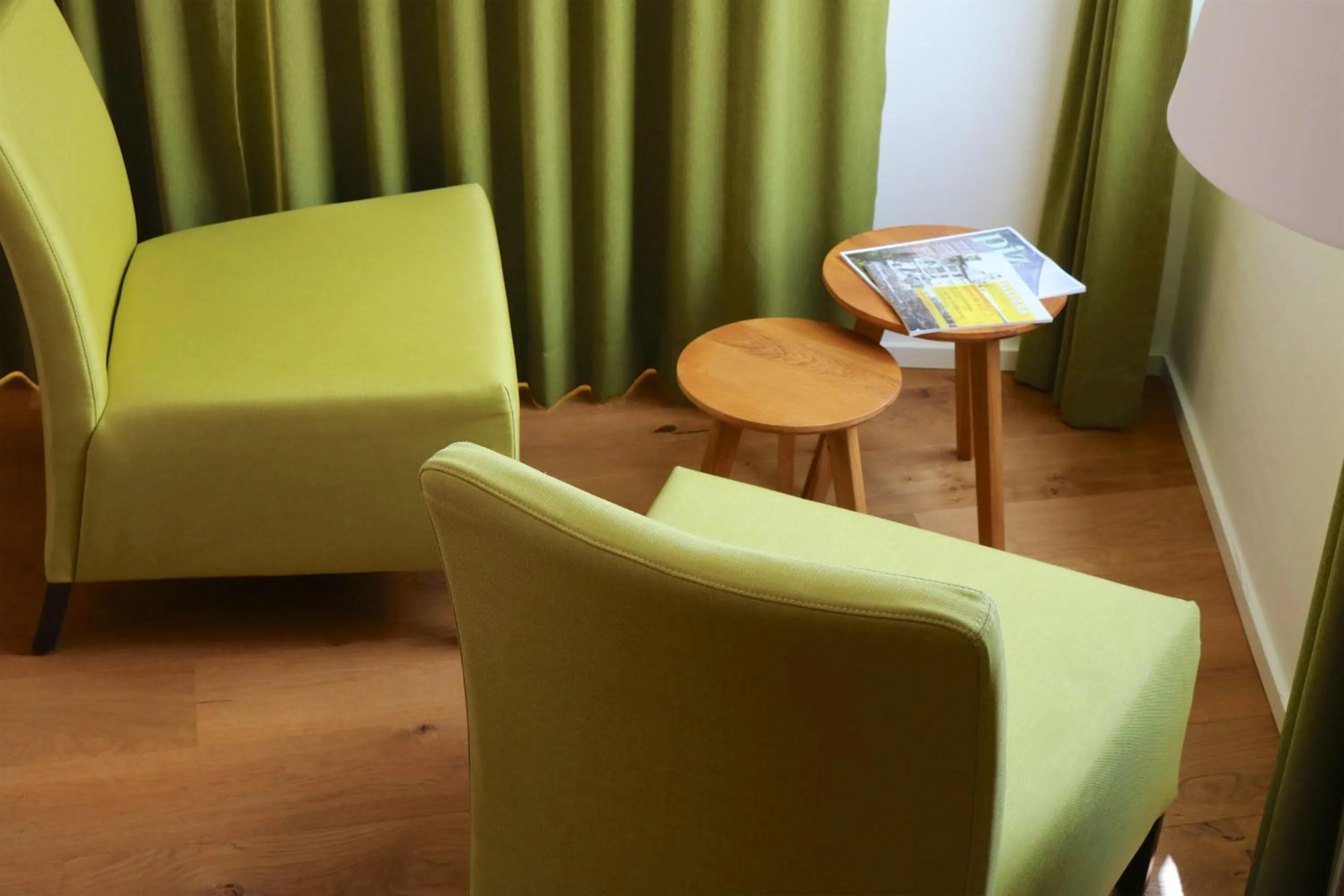 Seating area in Guarda Lodge