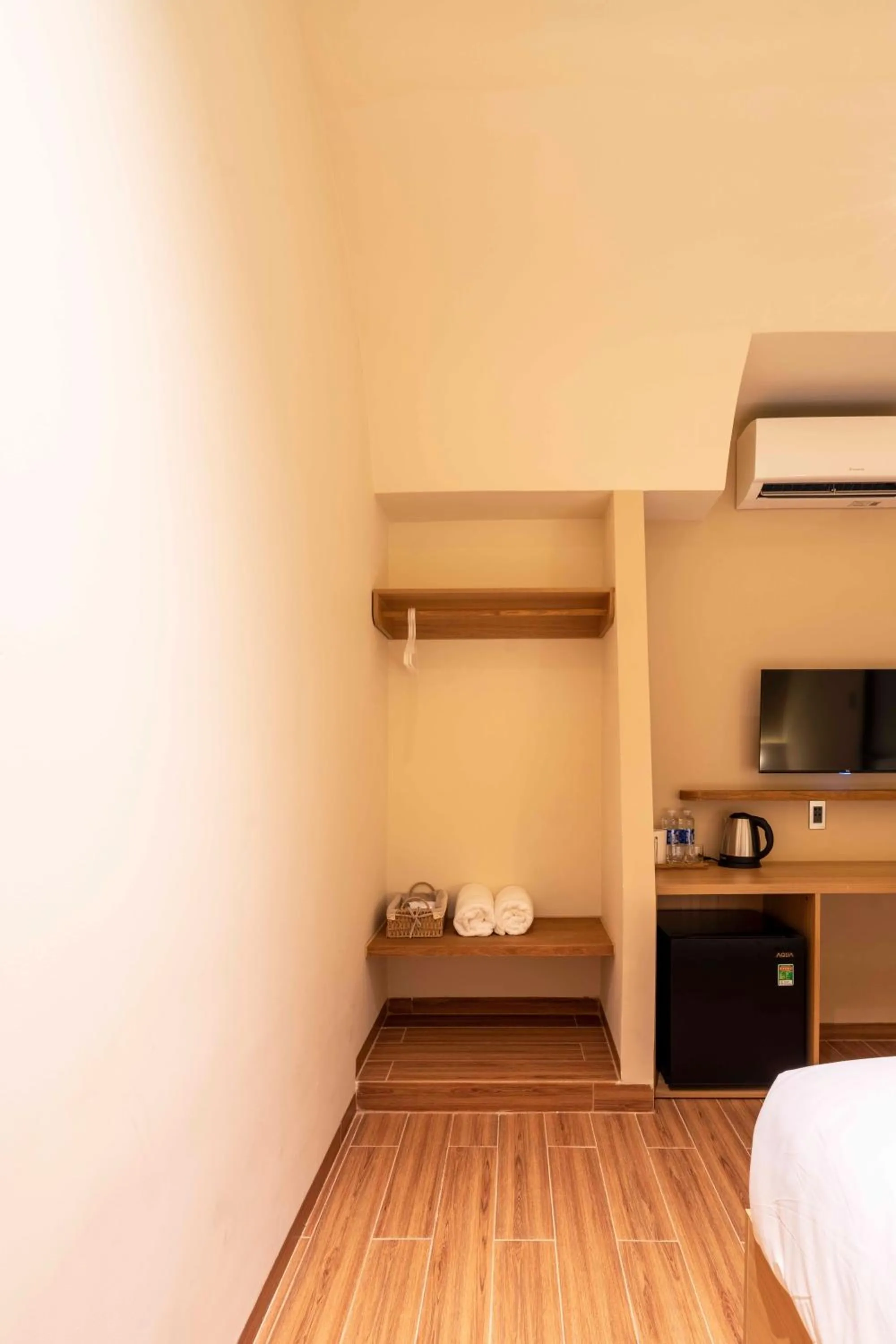 Photo of the whole room, Bed in DP Hotel