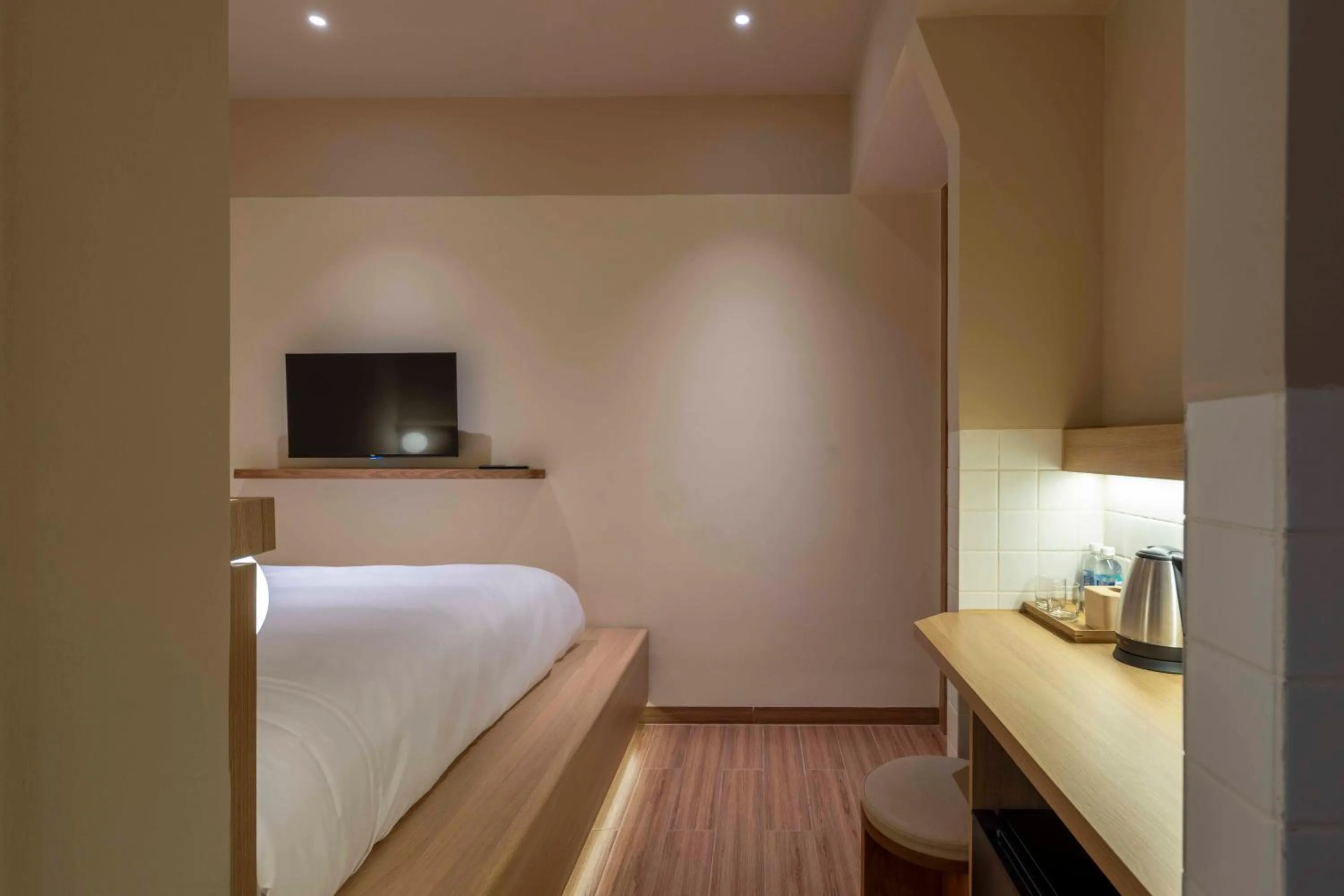 TV and multimedia, Bed in DP Hotel