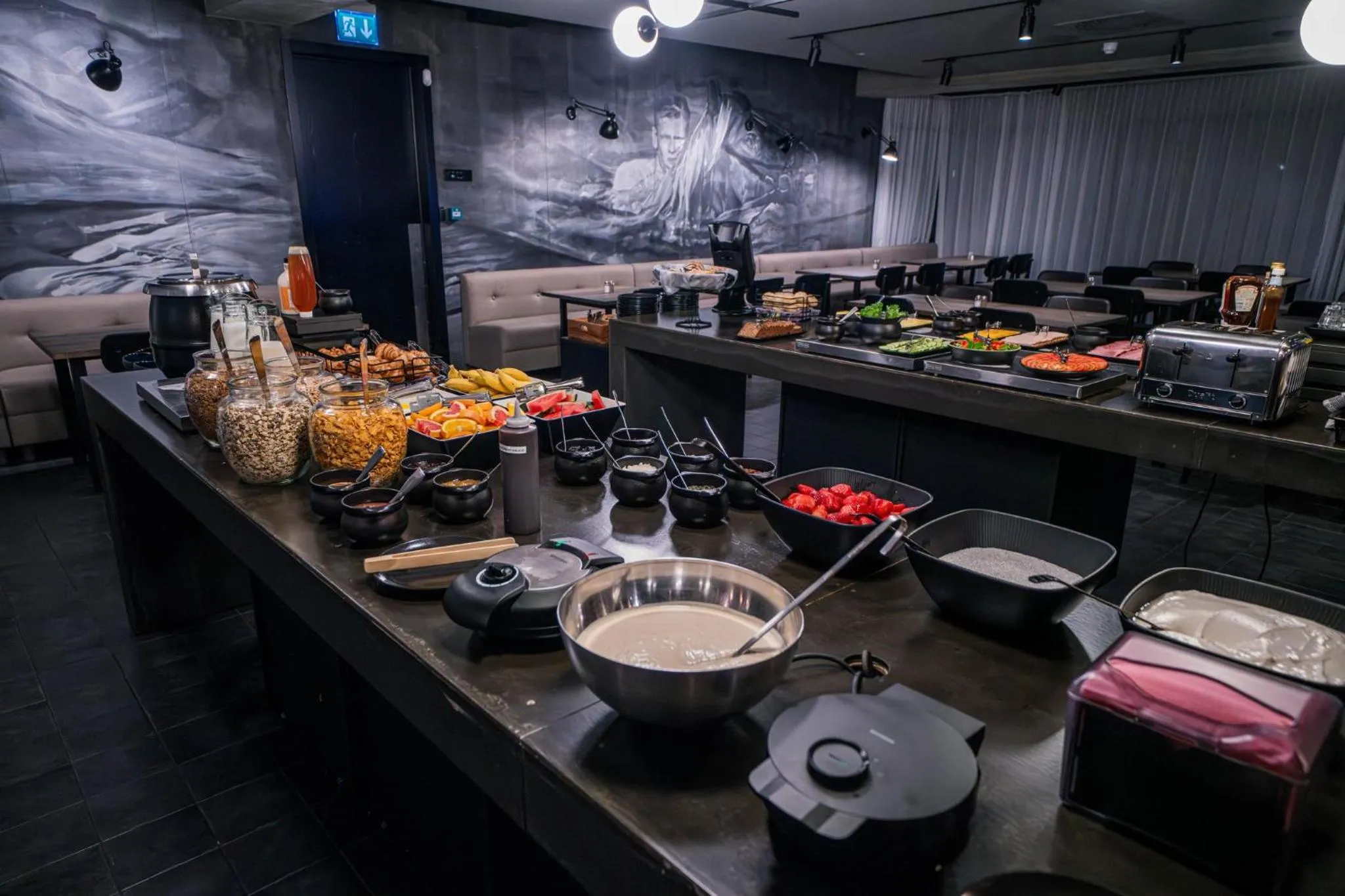 Buffet breakfast in Skuggi Hotel by Keahotels
