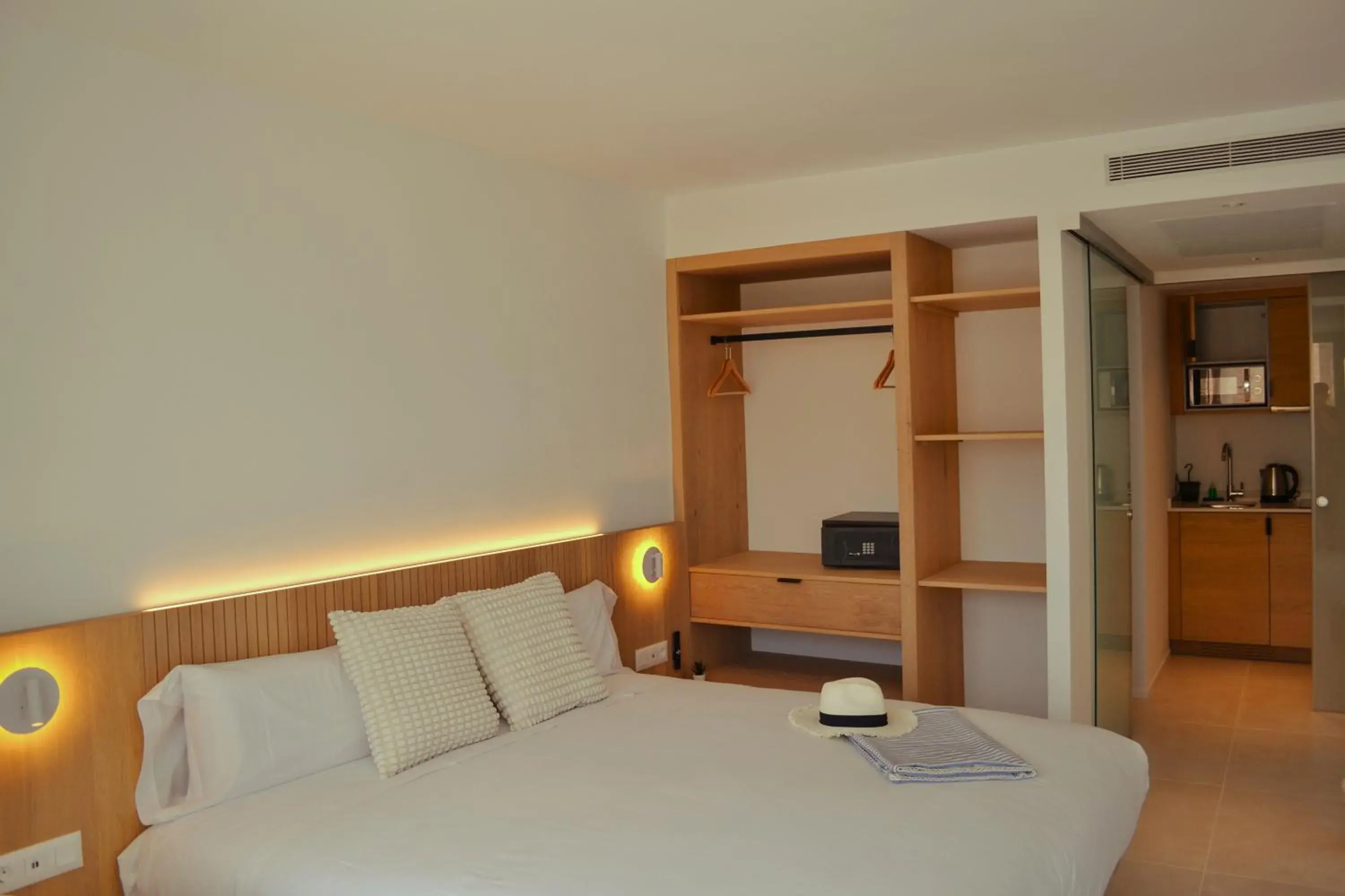 MYO Barcelona Hotel & Apartments MYO Barcelona Hotel & Apartments