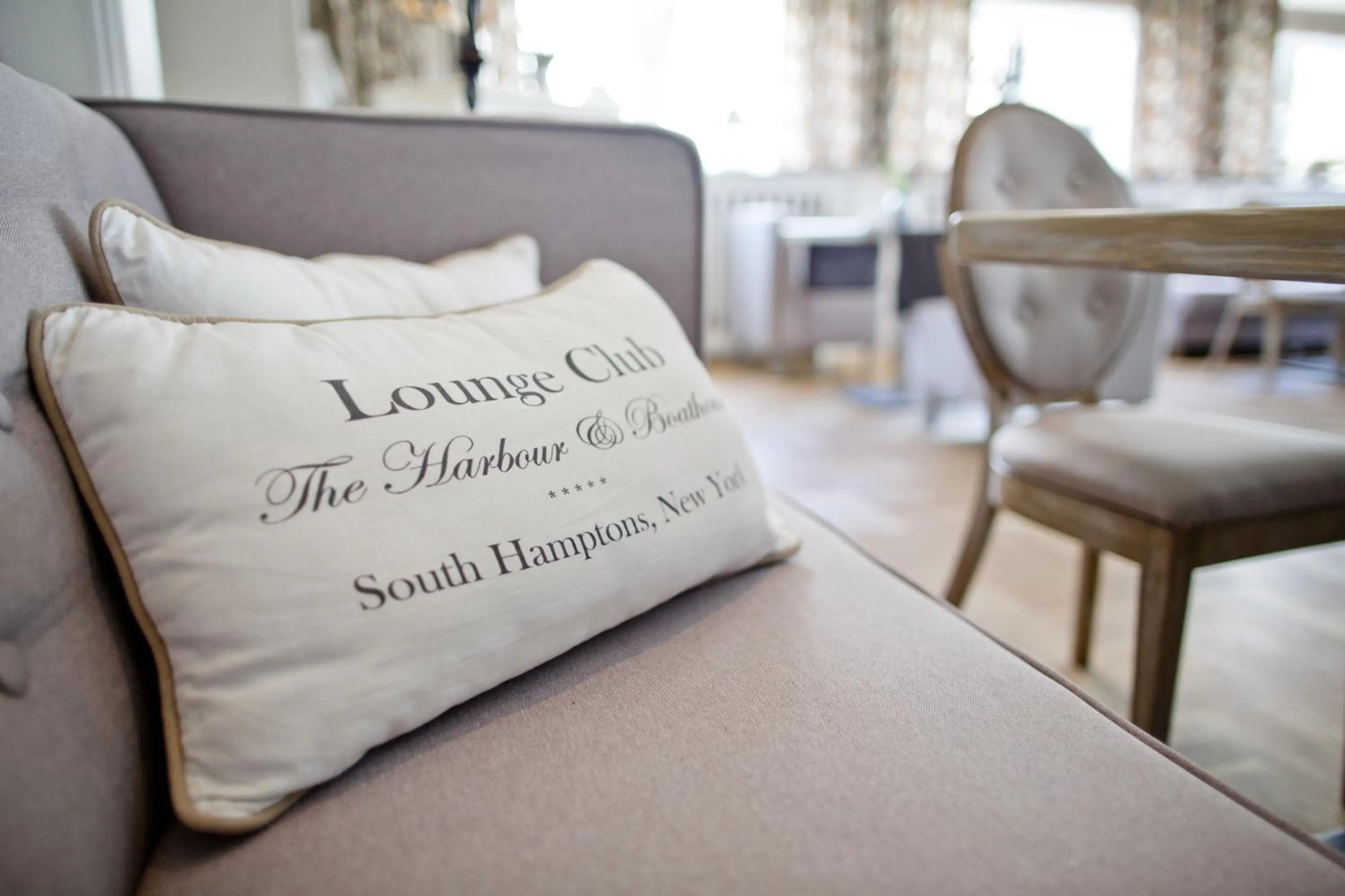 Decorative detail, Bed in Hotel Wodnik