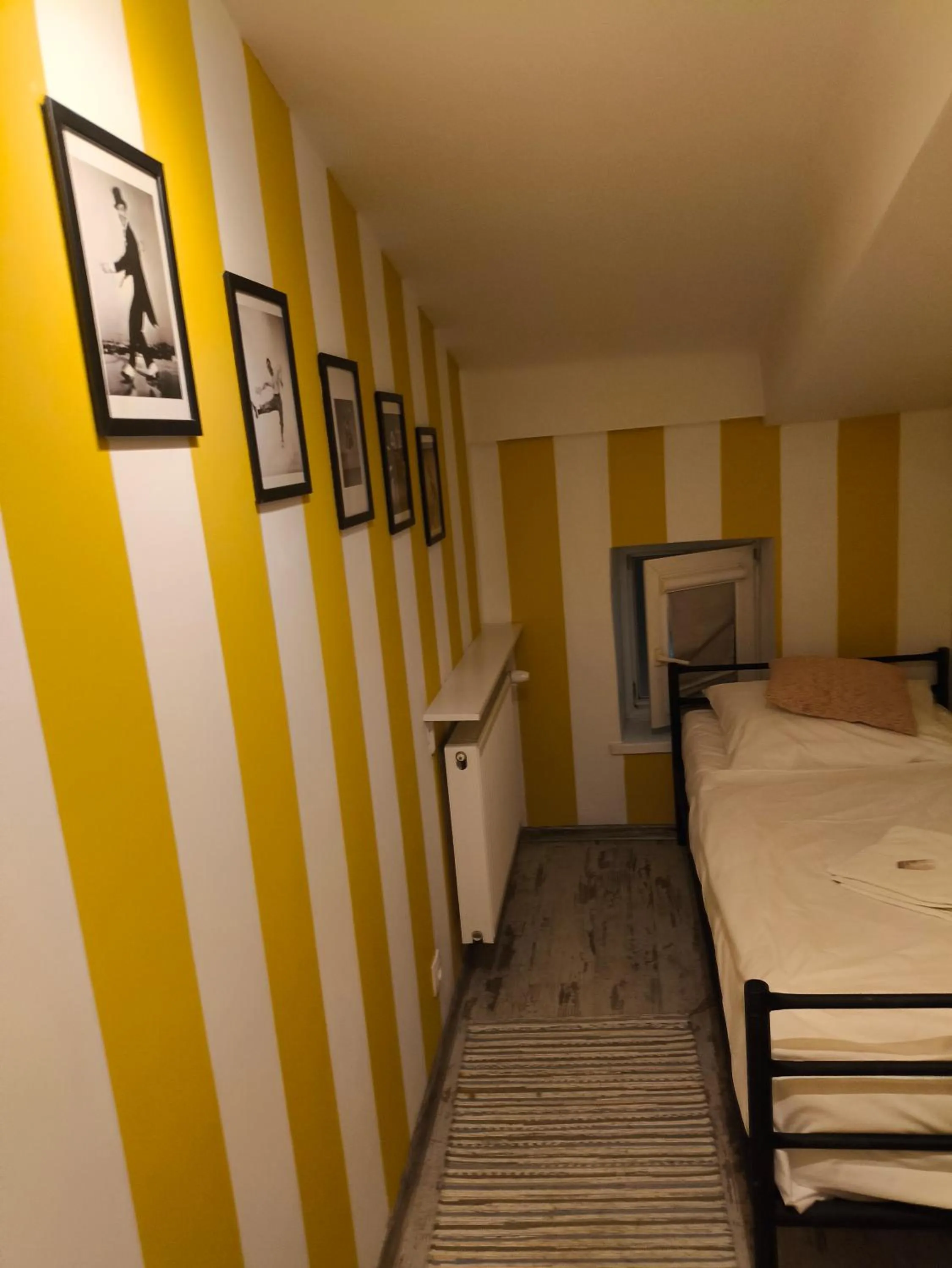 Bedroom, Bed in AB Hostel