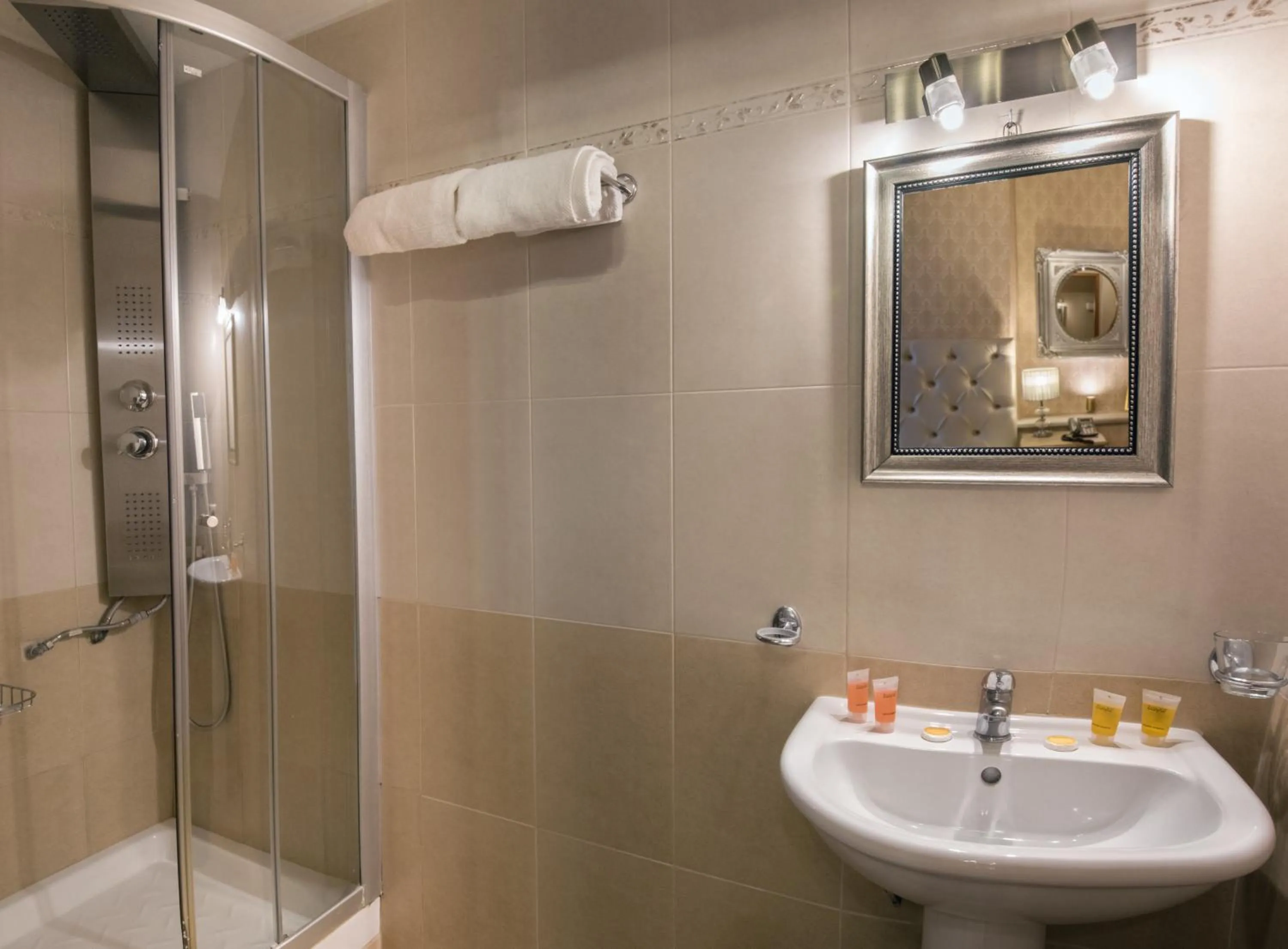 Shower in Archontiko Old Town Suites